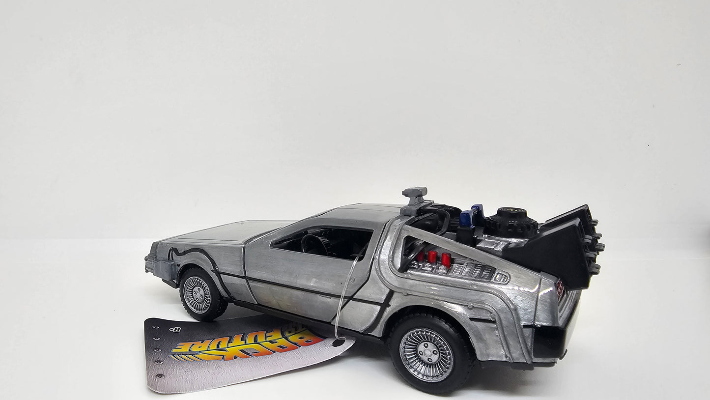 Auto Delorean Volver Al Futuro Parte I Time Machine 1/32 Marca JADA