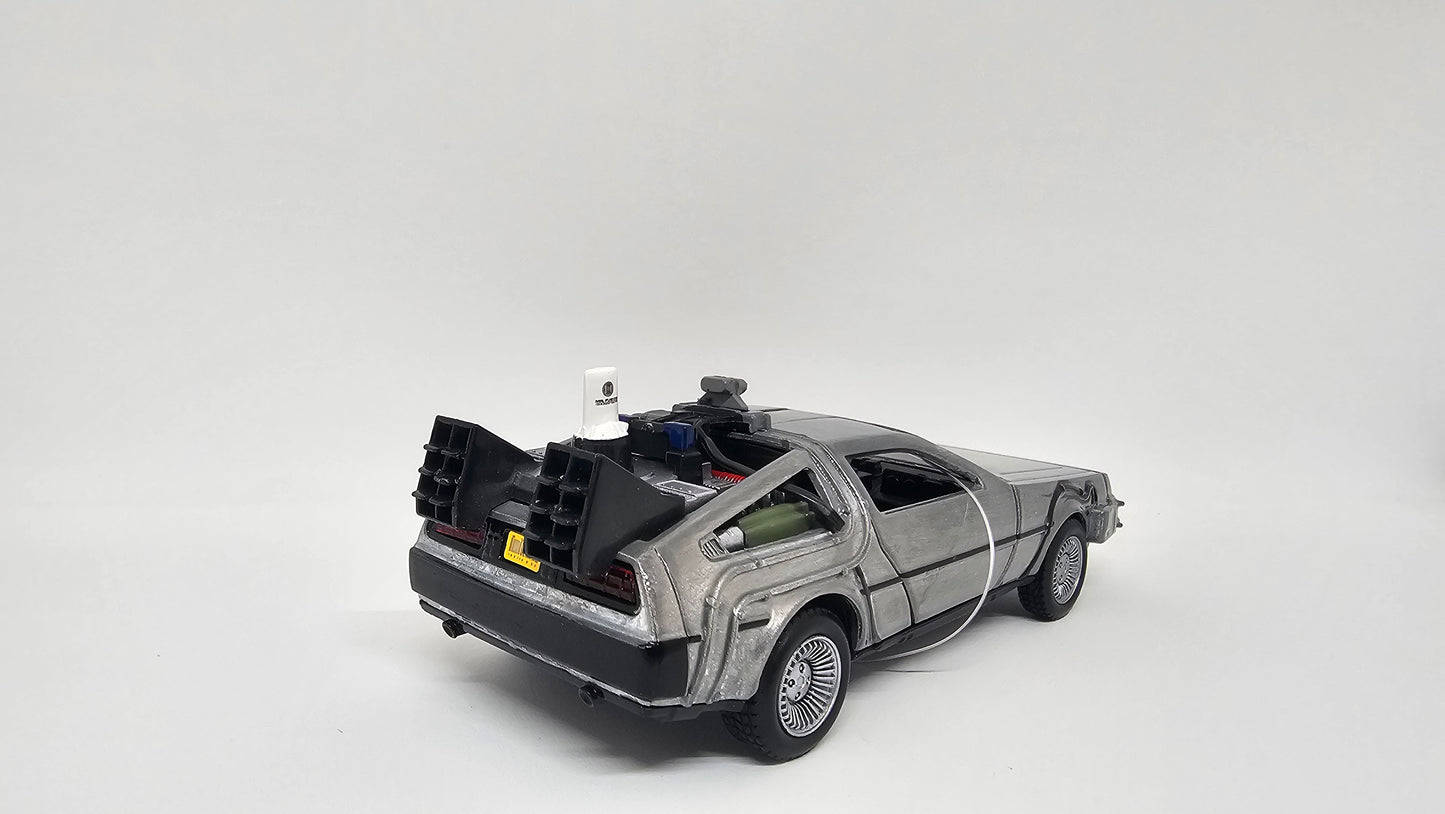 Auto Delorean Volver Al Futuro Parte II Time Machine 1/32 Marca JADA