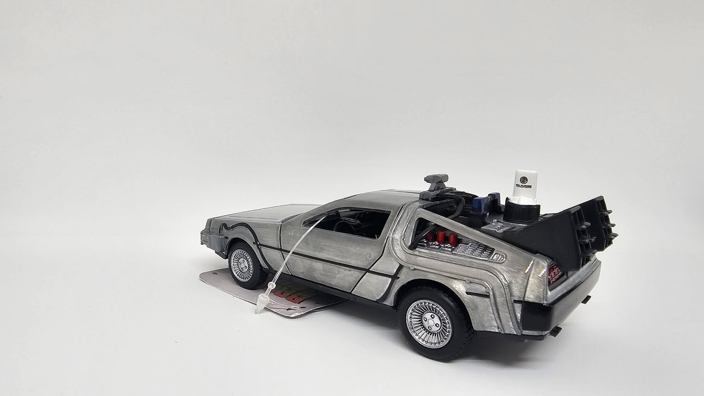 Auto Delorean Volver Al Futuro Parte II Time Machine 1/32 Marca JADA