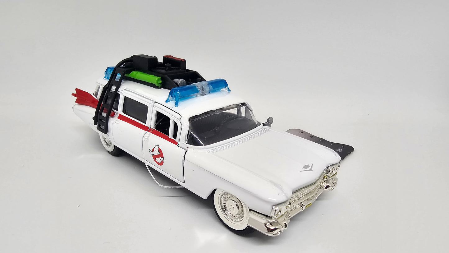 Auto Cazafantasmas Ecto-1 Metal Escala 1/32 Jada