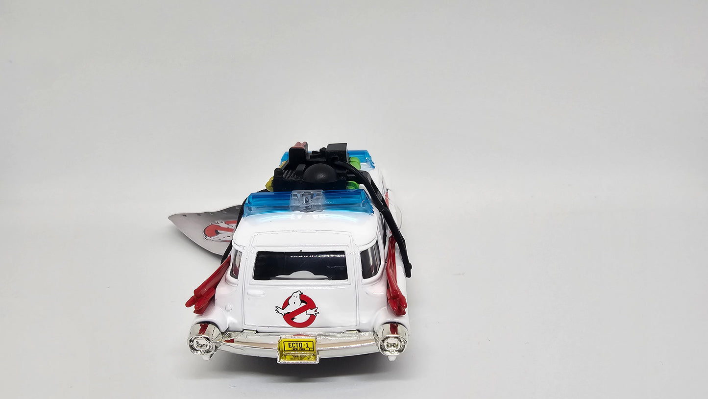 Auto Cazafantasmas Ecto-1 Metal Escala 1/32 Jada