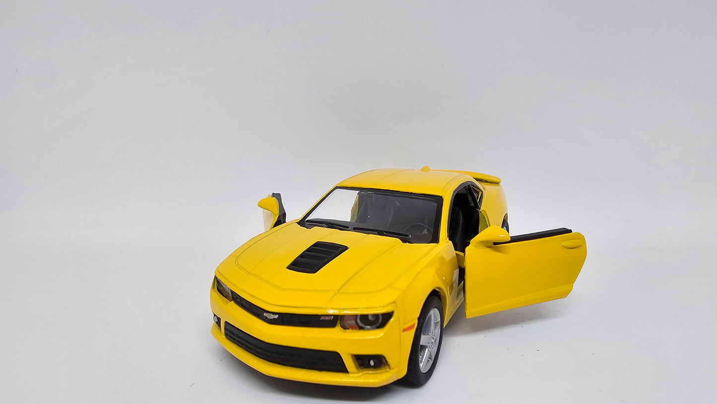 Chevrolet Camaro (2014) Escala 1/38 Kinsmart