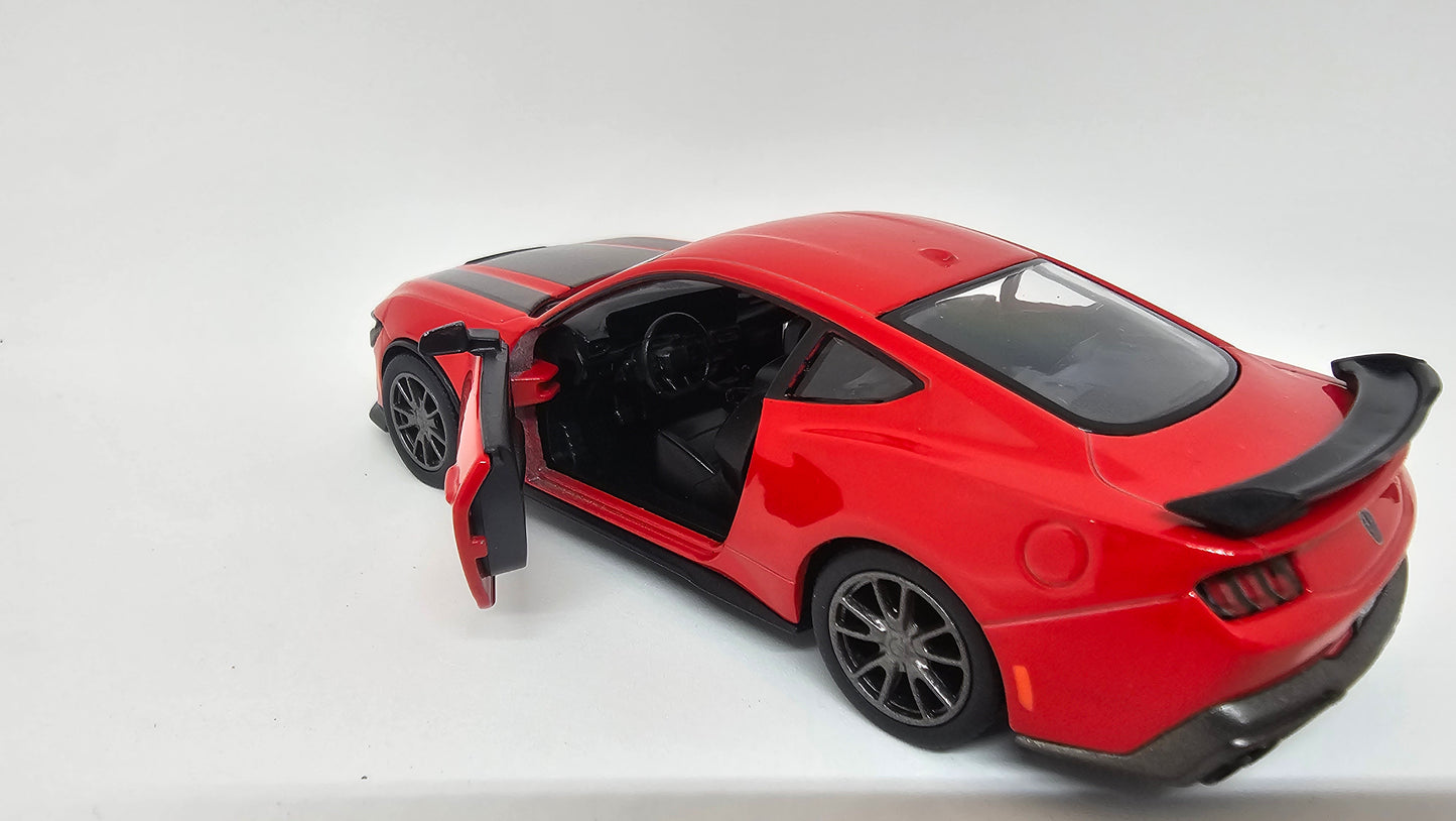 Ford Mustang Dark Horse (2024) Escala 1/38 Kinsmart