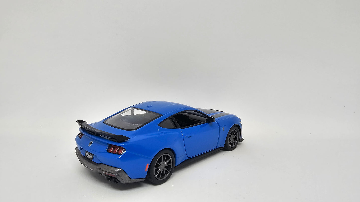 Ford Mustang Dark Horse (2024) Escala 1/38 Kinsmart