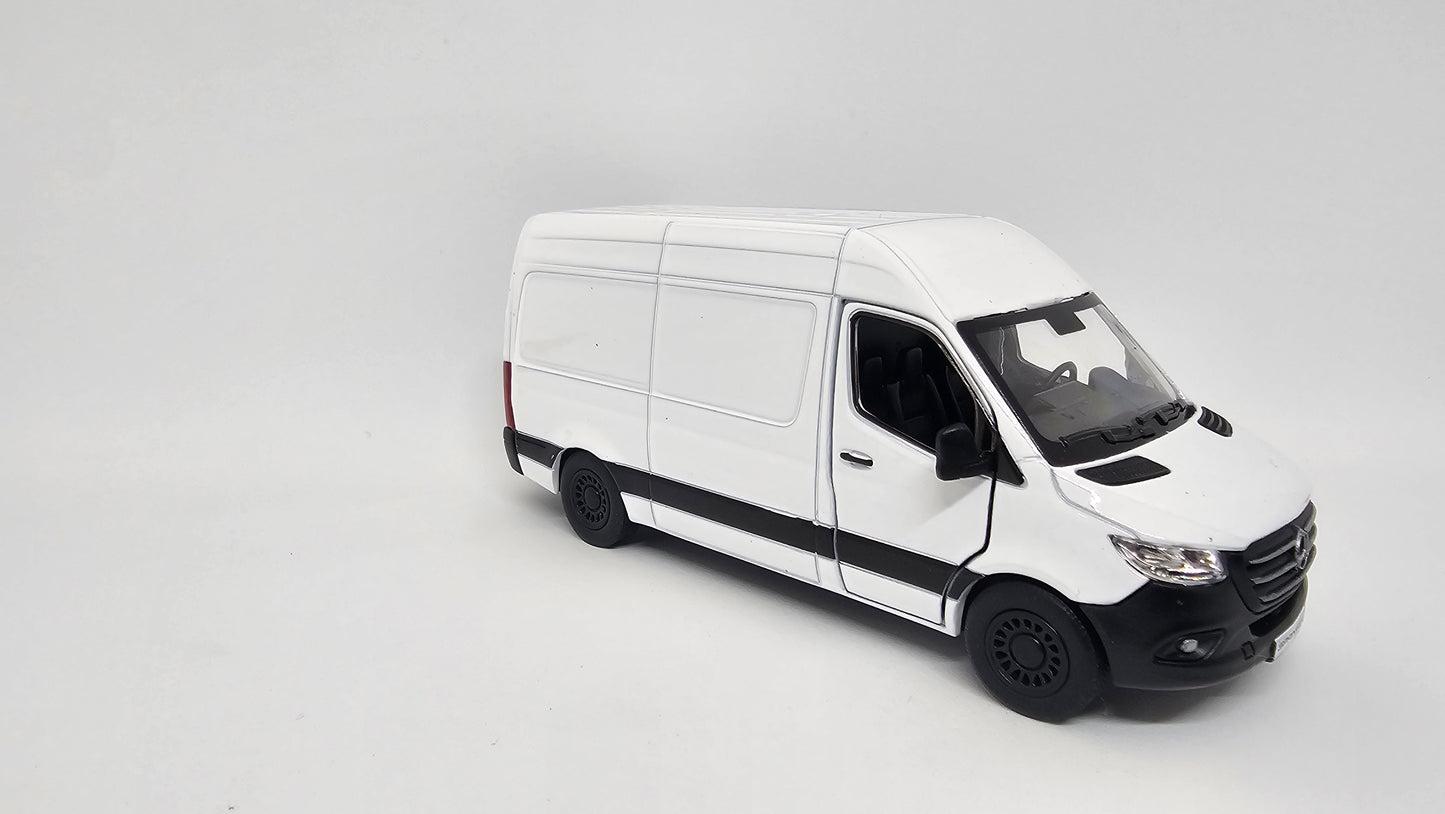 Mercedes Benz Sprinter Furgon Techo Alto Escala 1/48 Kinsmart