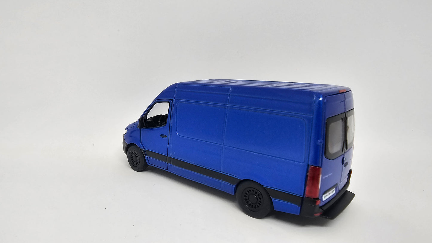 Mercedes Benz Sprinter Furgon Techo Alto Escala 1/48 Kinsmart