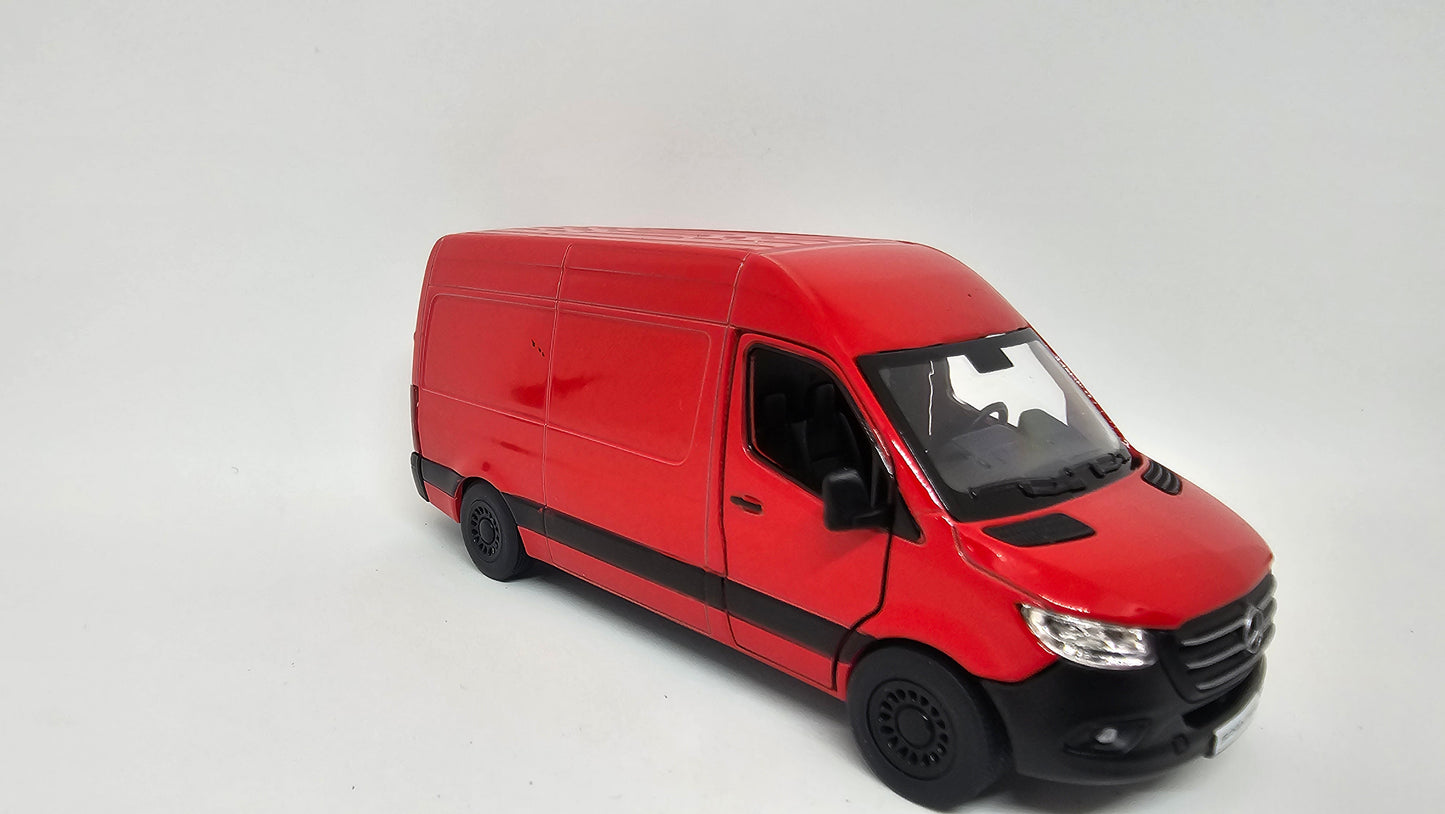 Mercedes Benz Sprinter Furgon Techo Alto Escala 1/48 Kinsmart