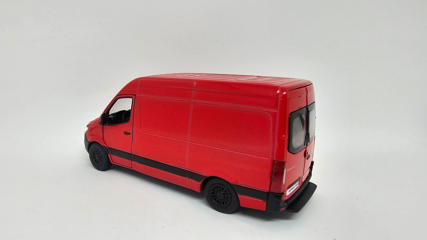 Mercedes Benz Sprinter Furgon Techo Alto Escala 1/48 Kinsmart
