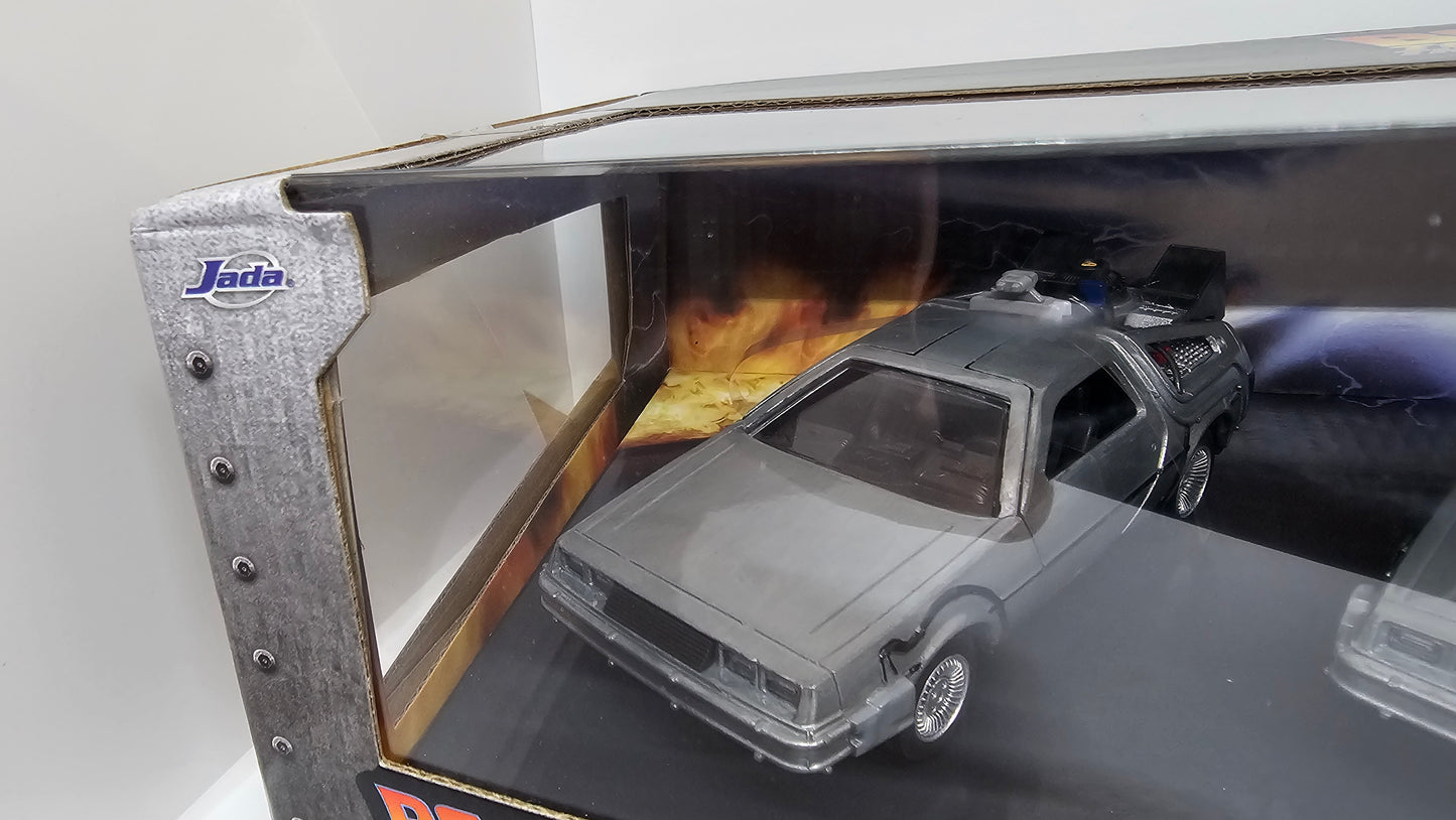 Delorean Colección Volver Al Futuro Trilogía Escala 1/32 JADA