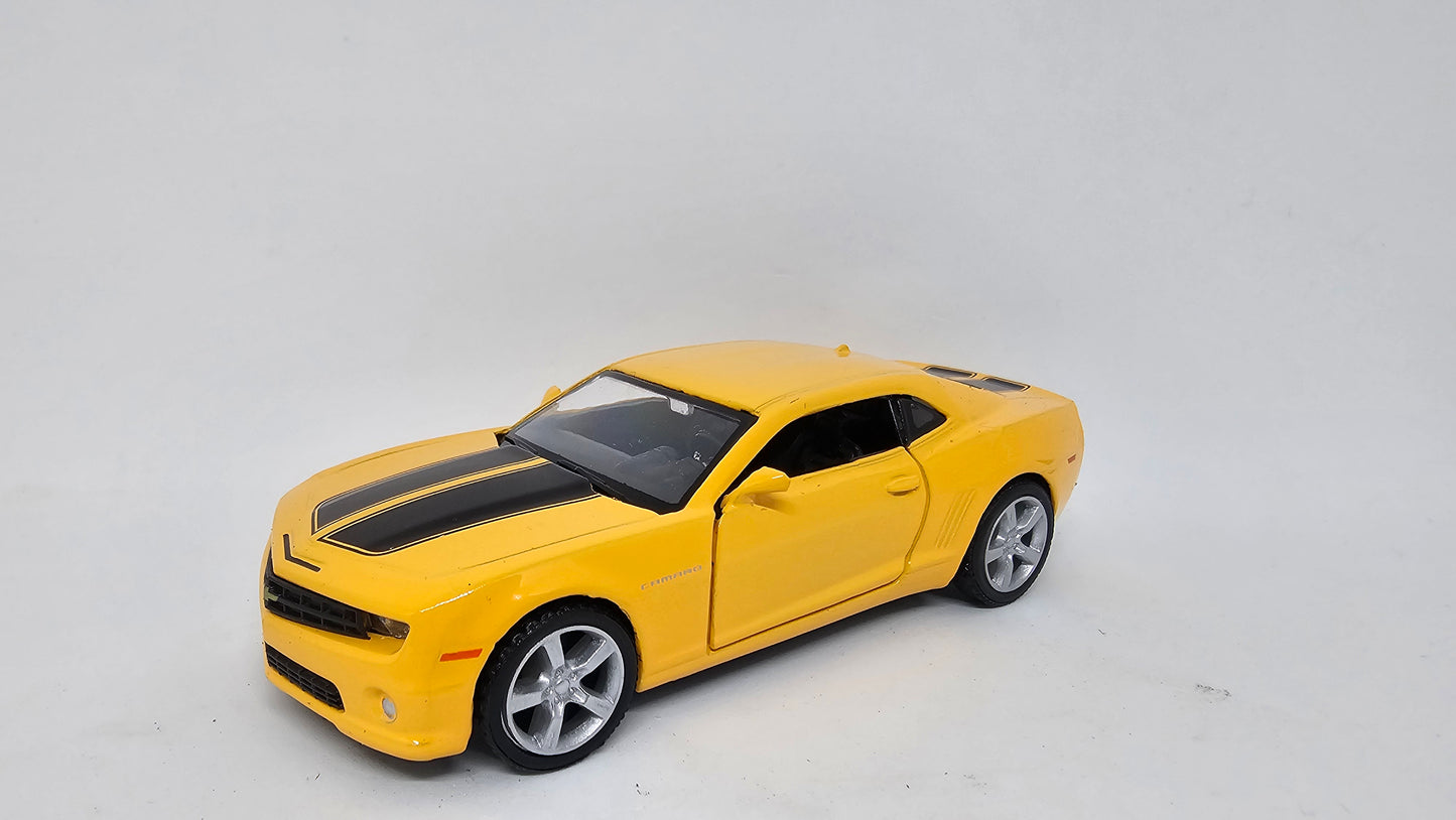Chevrolet Camaro 2010 "Bumblebee" Transformers Escala 1/38 MSZ