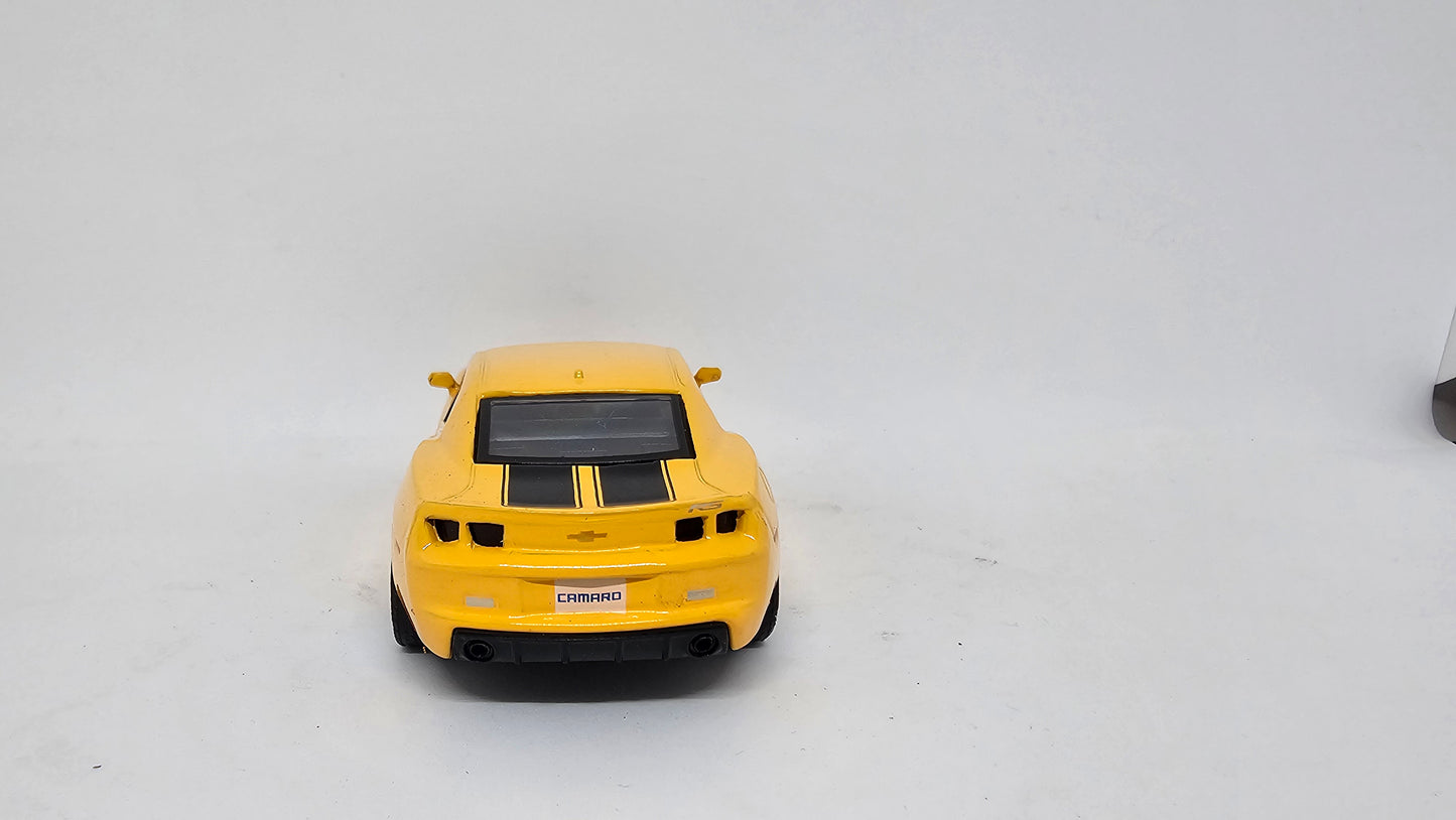 Chevrolet Camaro 2010 "Bumblebee" Transformers Escala 1/38 MSZ