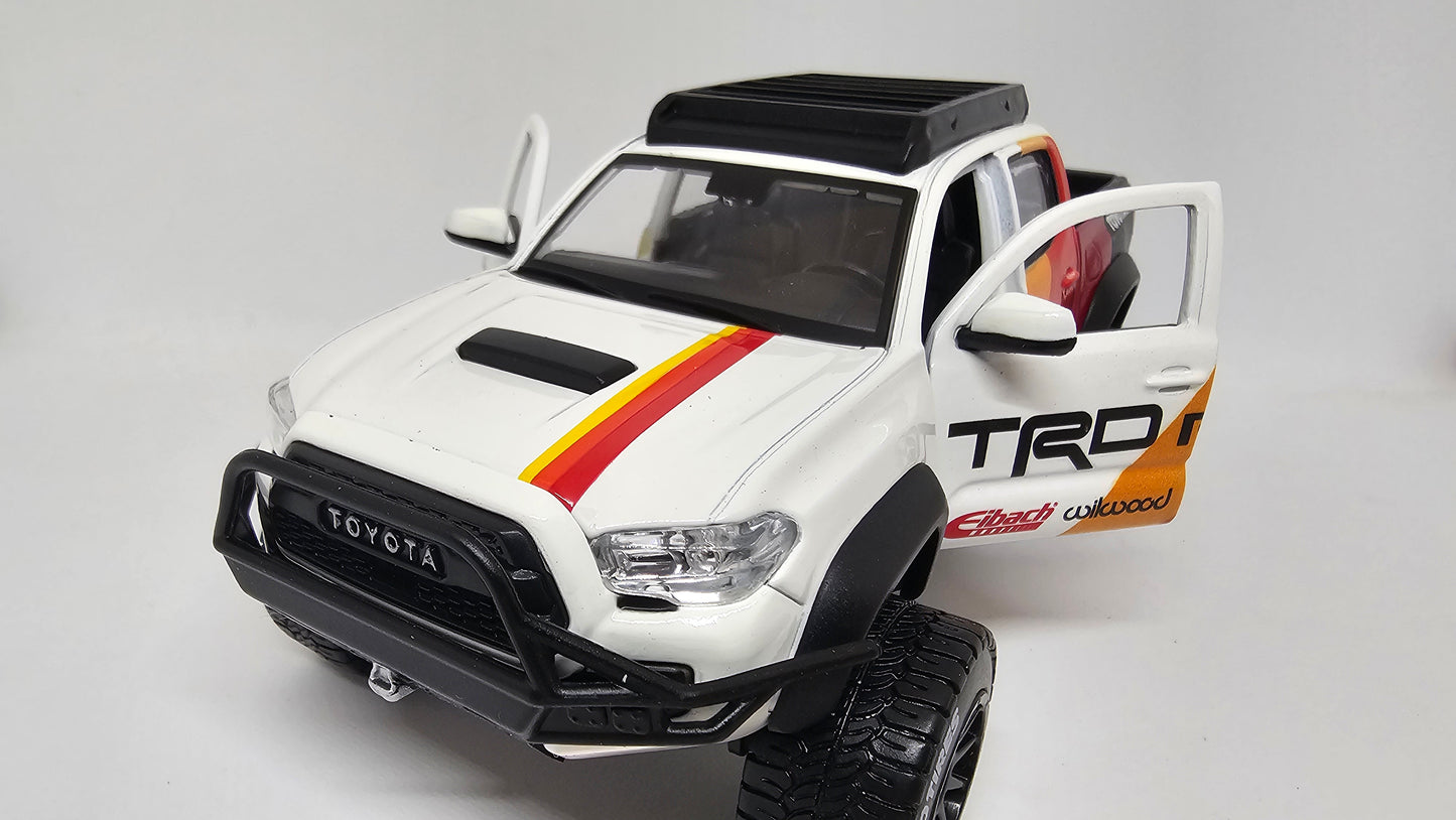 Toyota Tacoma TRD PRO - Escala 1/24 - Maisto (sin caja)