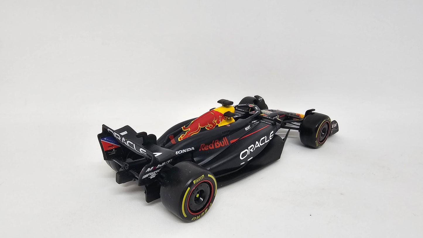 Red Bull Racing F1 RB20 #1 Max Verstappen 2024 - F1 Burago Escala 1/43