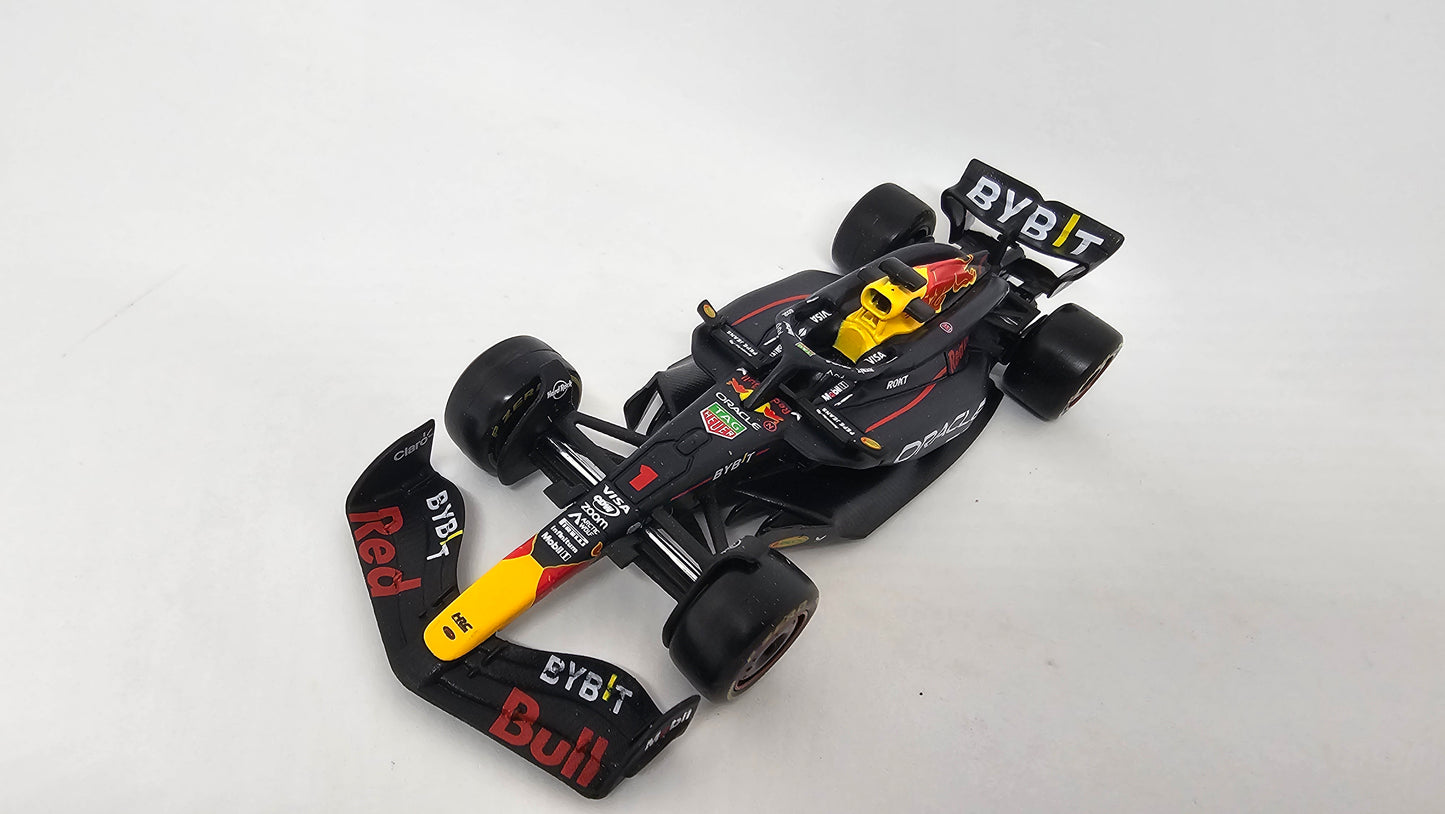 Red Bull Racing F1 RB20 #1 Max Verstappen 2024 - F1 Burago Escala 1/43