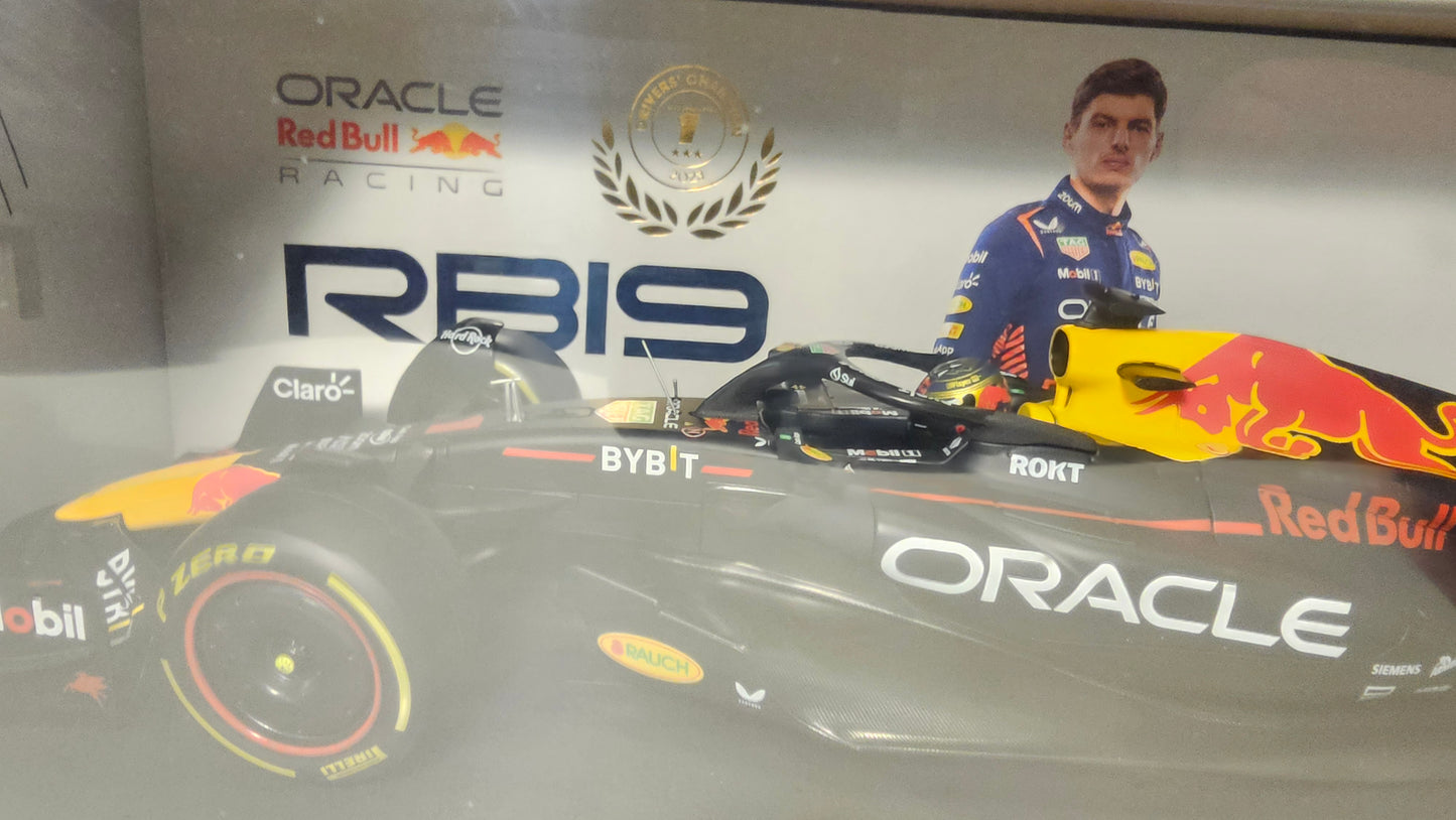 Red Bull Racing F1 RB19 #1 Max Verstappen 2023 - F1 Burago - Escala 1/18