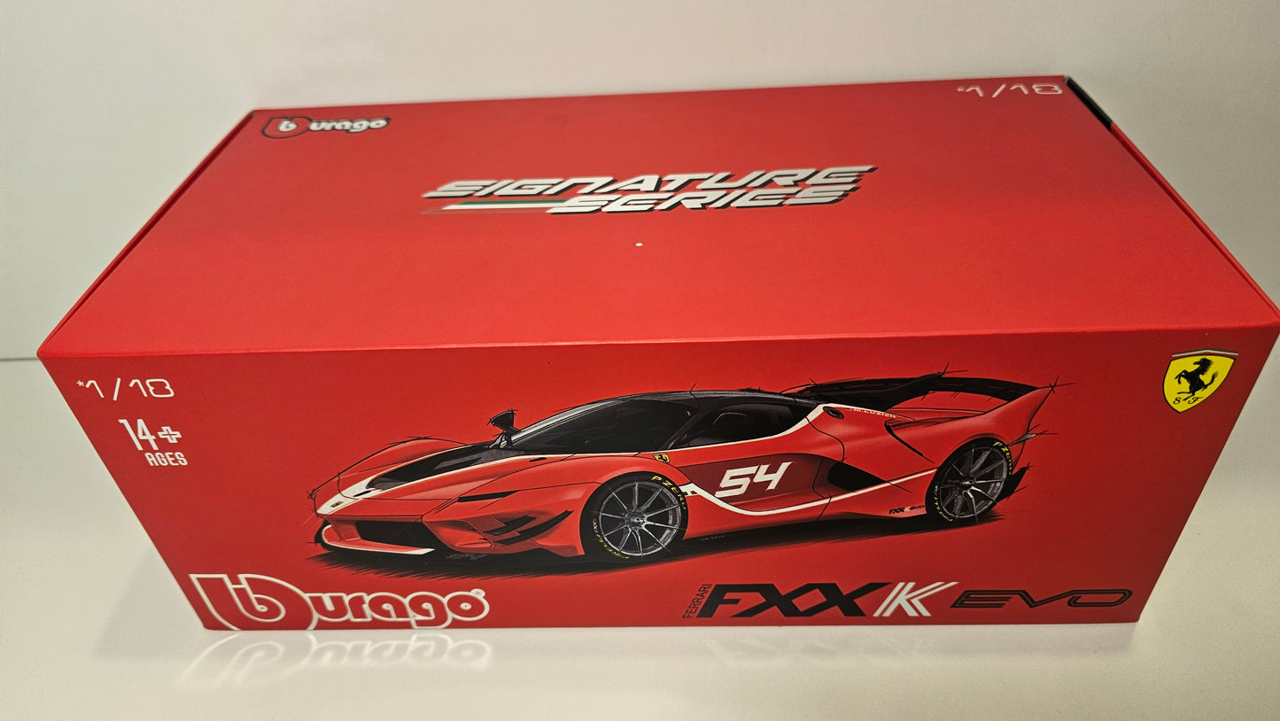 Ferrari FXXK EVO - Escala 1/18 - Burago