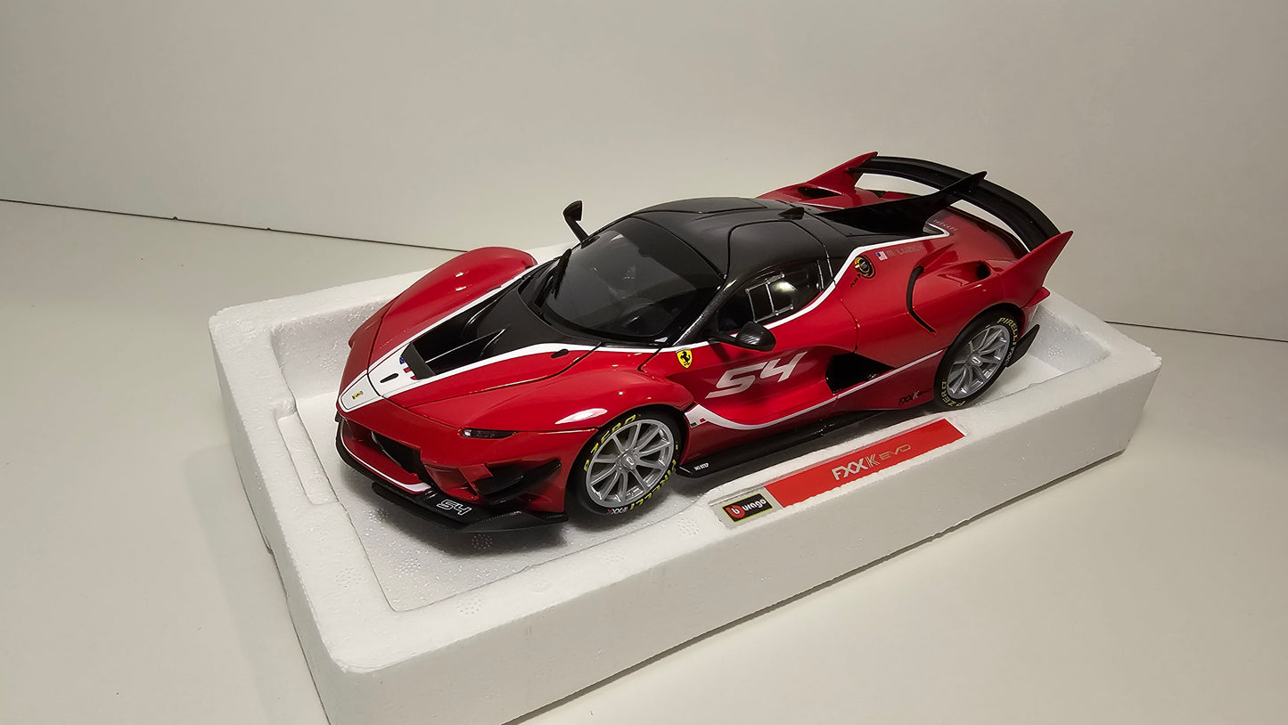 Ferrari FXXK EVO - Escala 1/18 - Burago