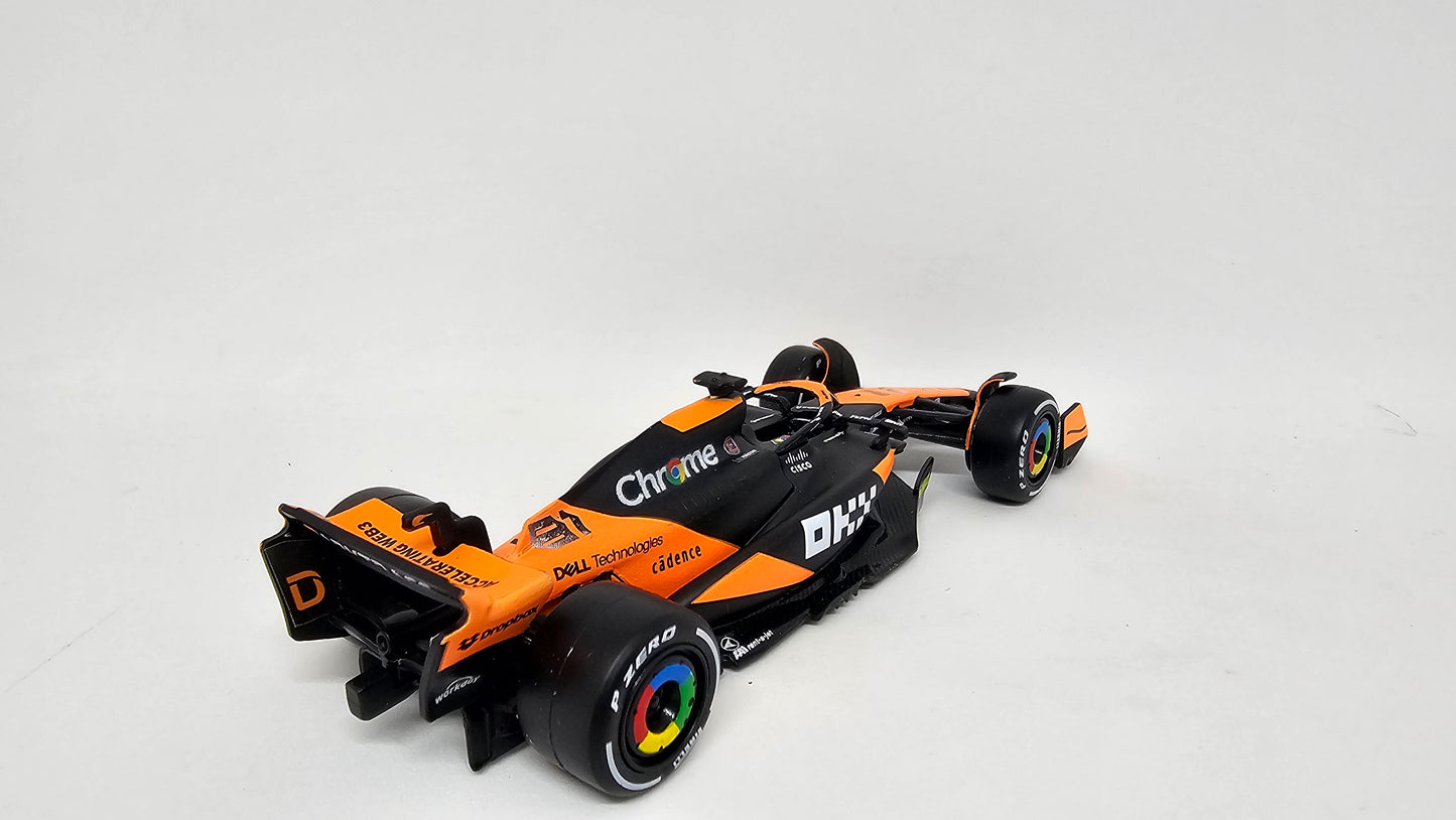 MCLAREN Formula 1 Team MCL38 #81 Oscar Piastri 2024 - F1 Burago Escala 1/43