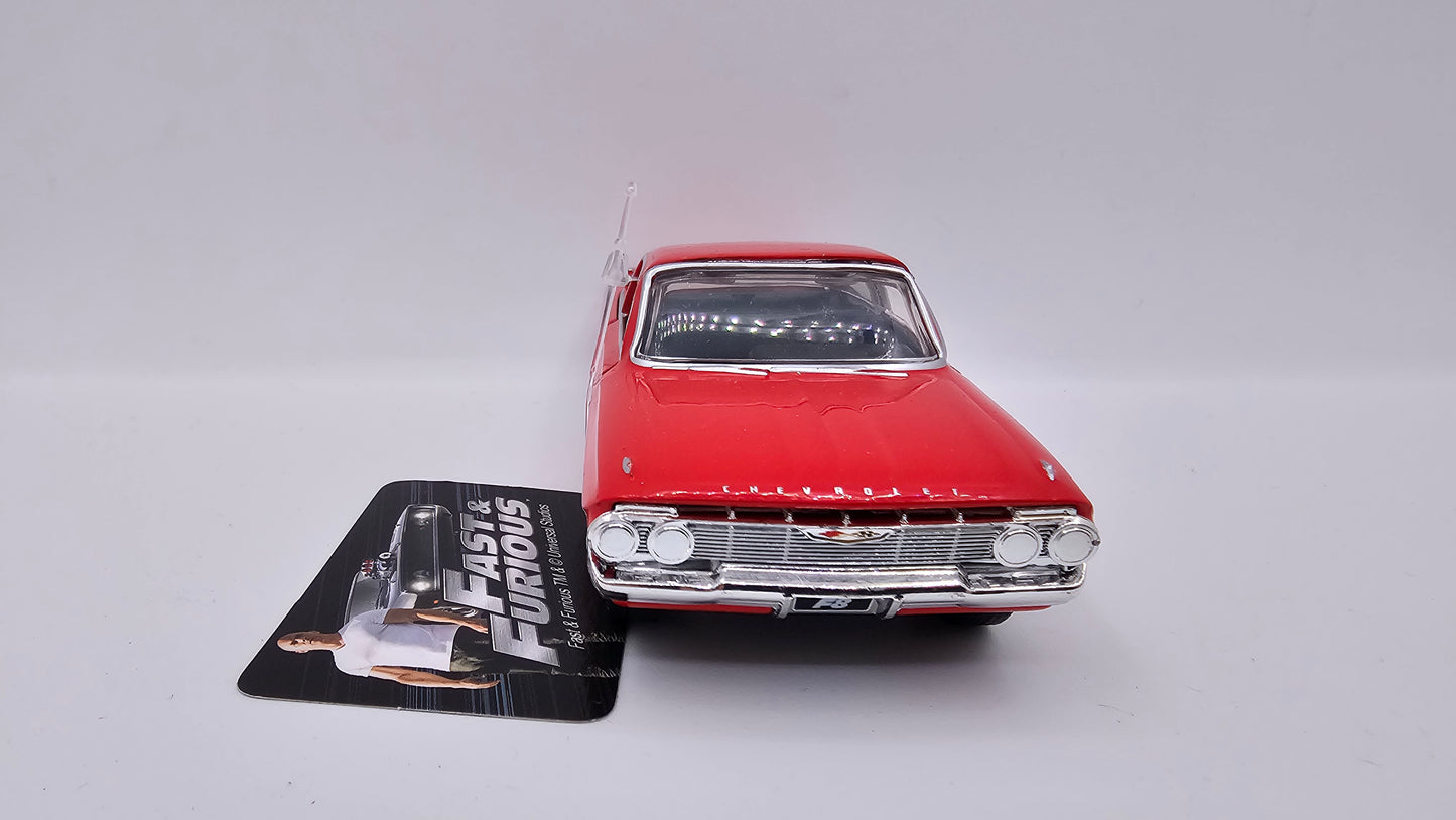Chevy Impala 1961 de Dominic Toretto - "RAPIDOS Y FURIOSOS 8" - Escala 1/32 - Jada