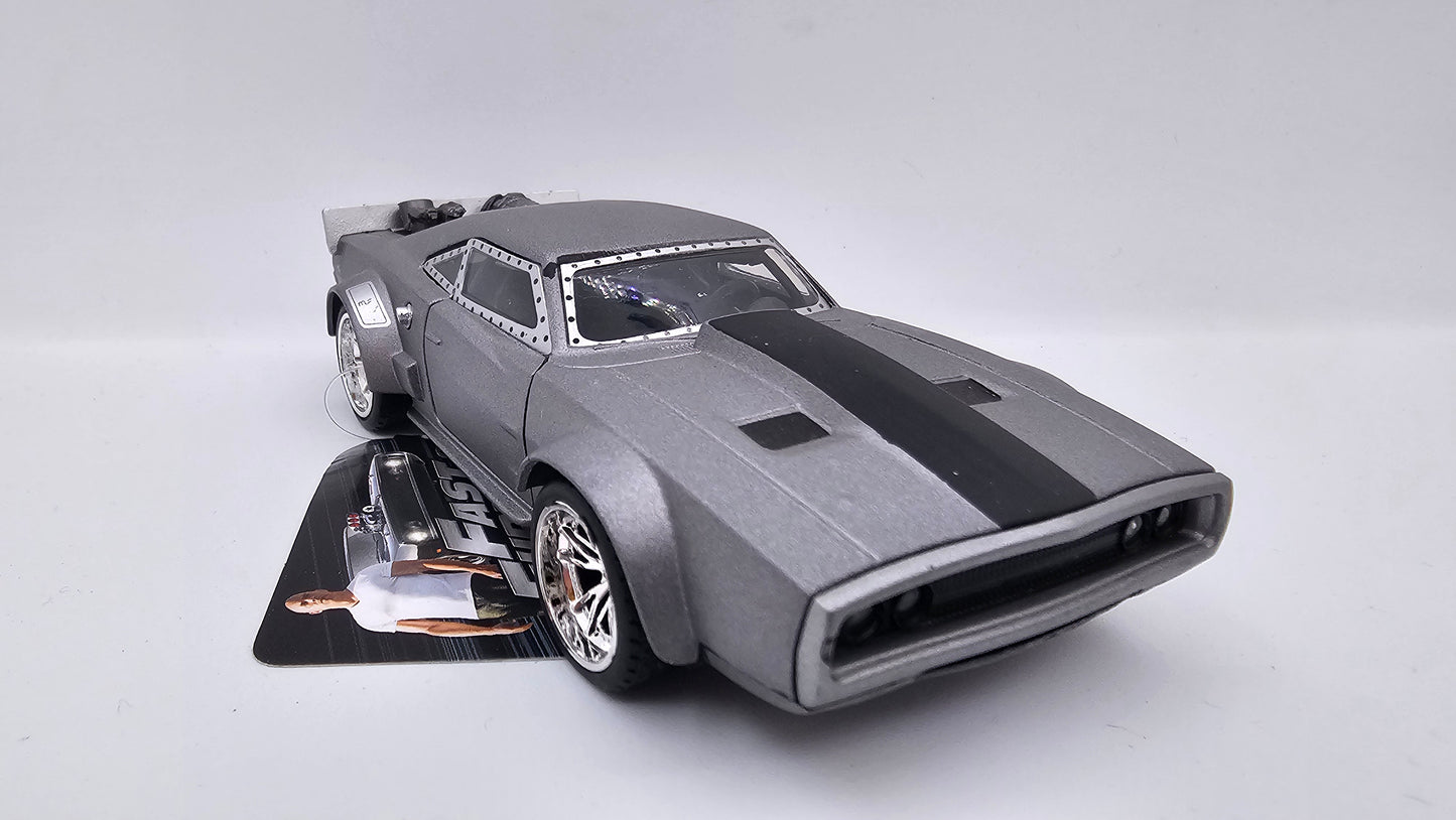 Dodge Ice Charger de Dominic Toretto - "RAPIDOS Y FURIOSOS 8" - Escala 1/32 - Jada
