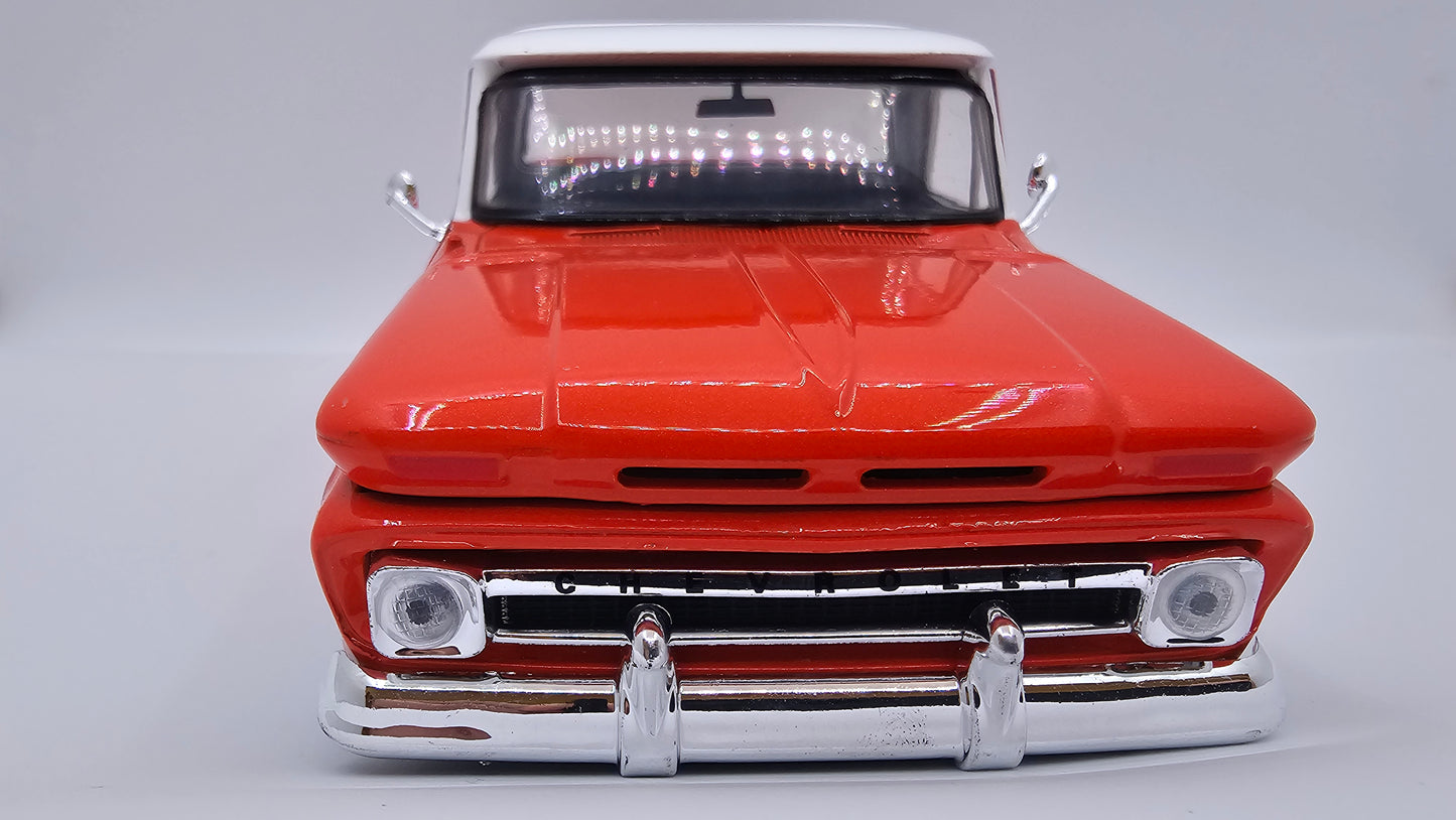 Chevy C10 Fleetside 1966 Custom - Escala 1/24 - Motormax (sin caja)