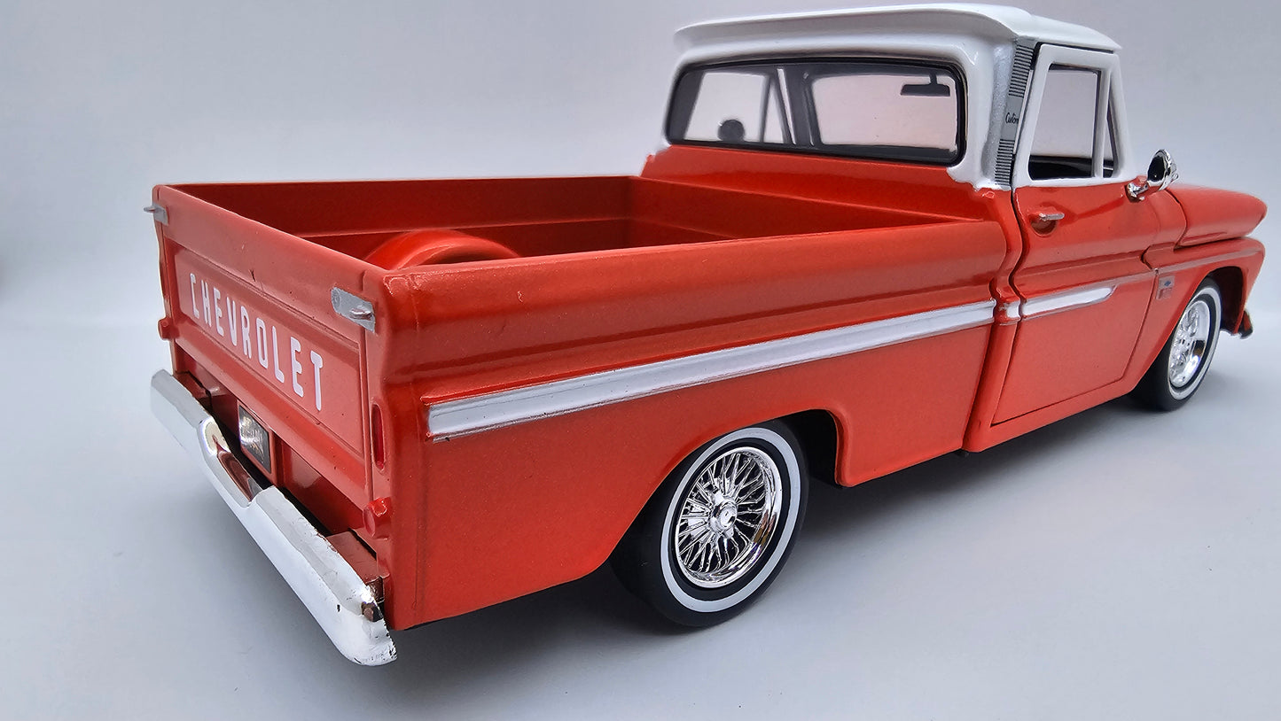 Chevy C10 Fleetside 1966 Custom - Escala 1/24 - Motormax (sin caja)