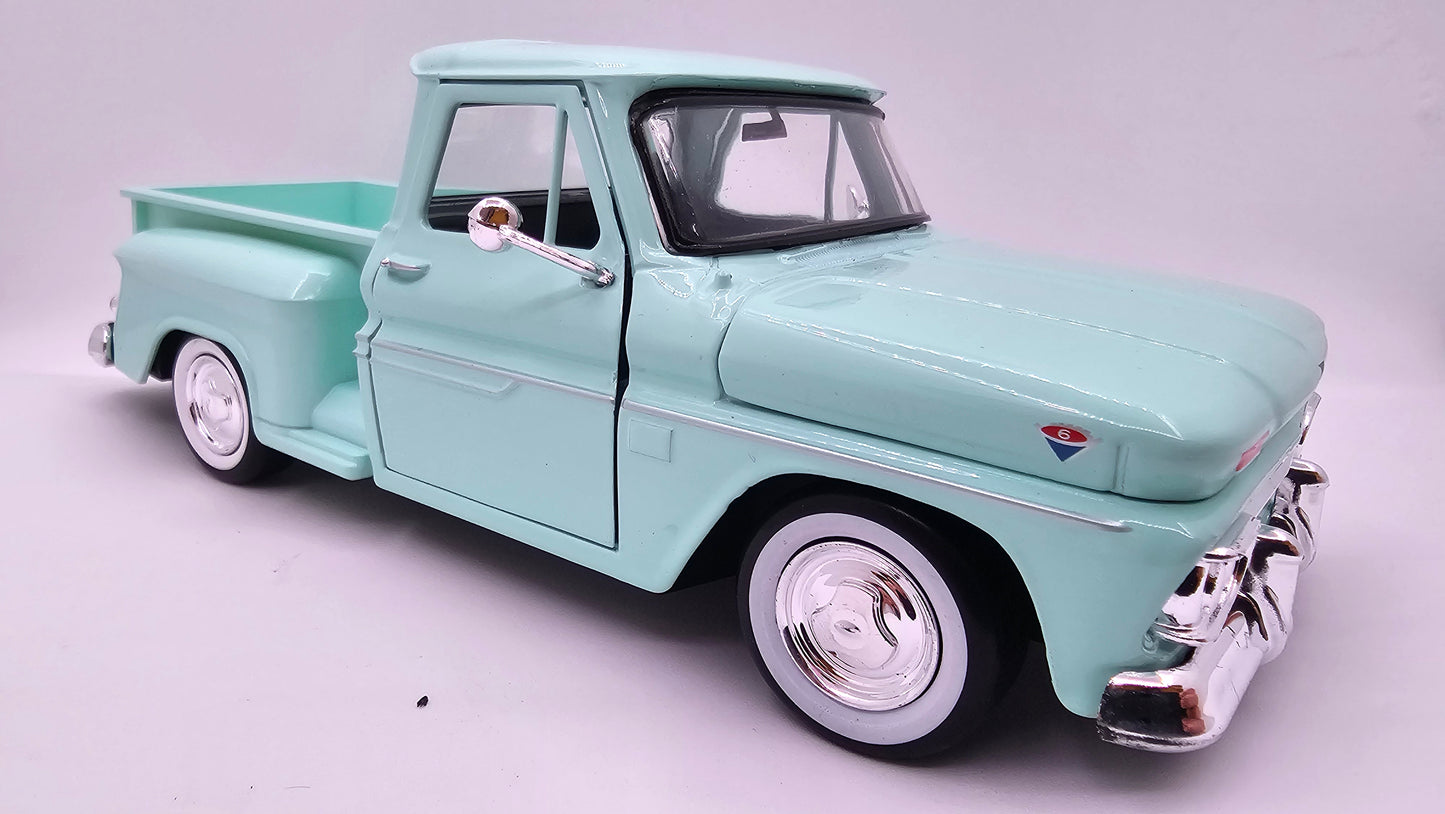 GMC C1000 1966 - Escala 1/24 - Motormax (sin caja)