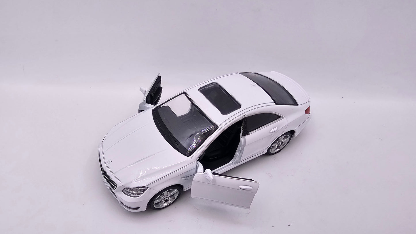 Mercedes Benz CLS 63 AMG - Escala 1/36 - RMZ