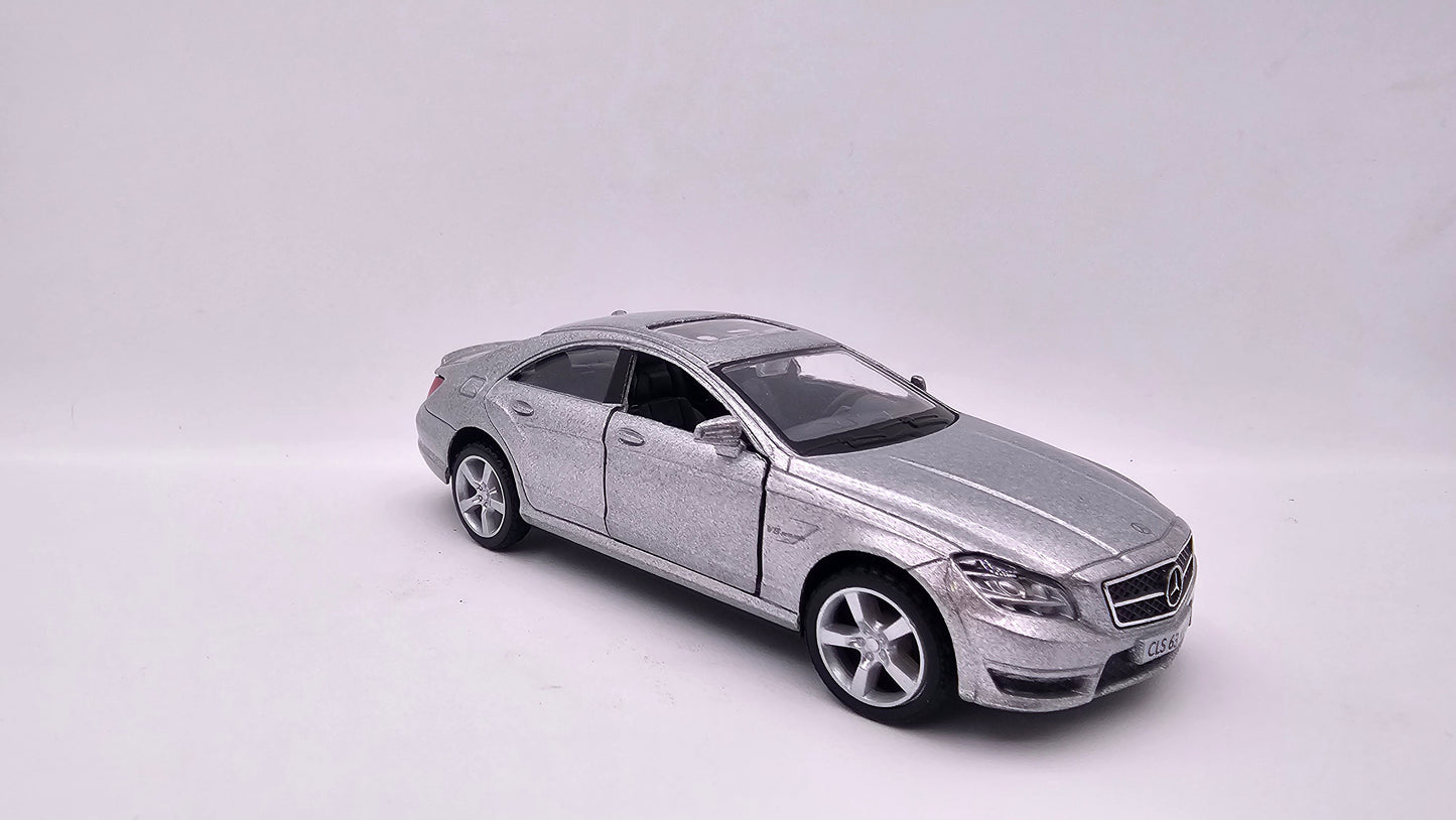Mercedes Benz CLS 63 AMG - Escala 1/36 - RMZ