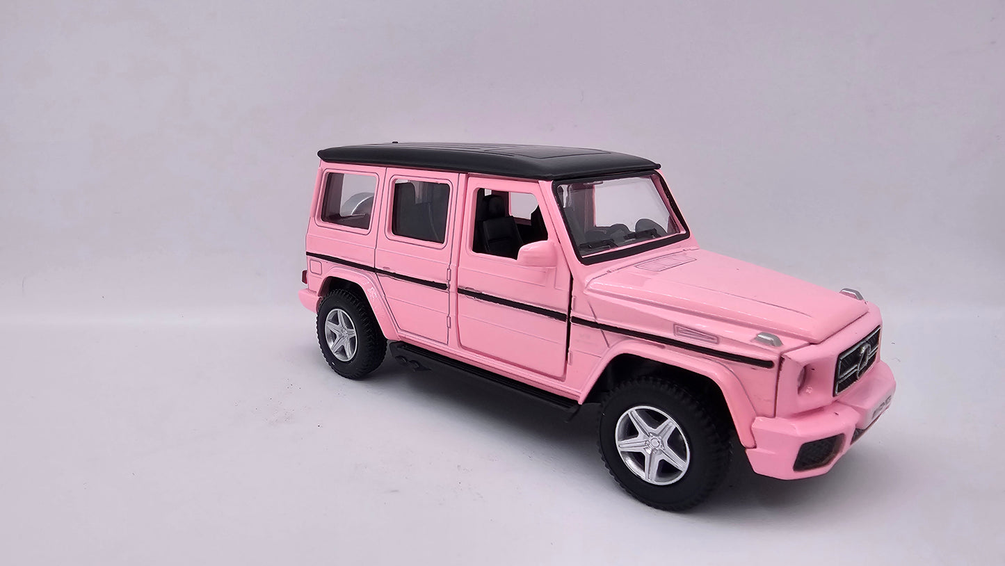 Mercedes Benz G63 AMG - Escala 1/36 - RMZ