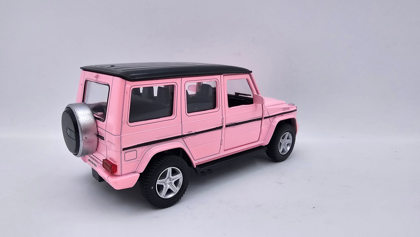 Mercedes Benz G63 AMG - Escala 1/36 - RMZ