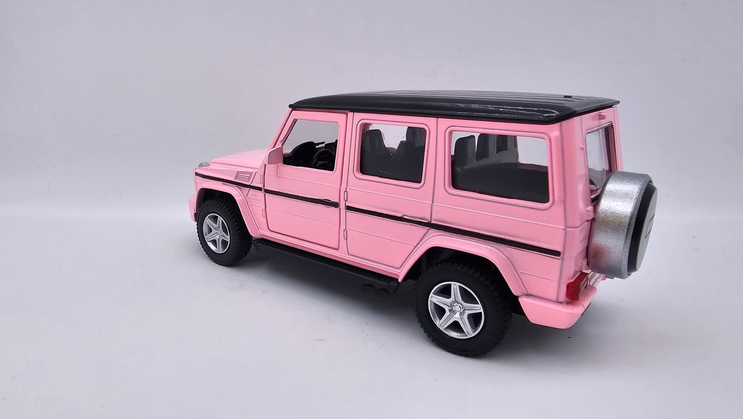 Mercedes Benz G63 AMG - Escala 1/36 - RMZ
