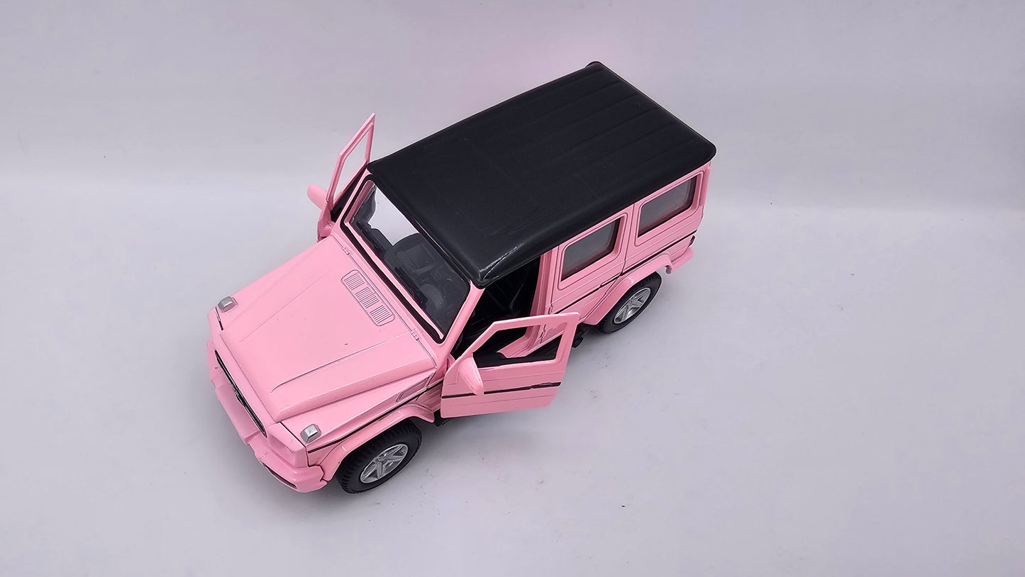 Mercedes Benz G63 AMG - Escala 1/36 - RMZ