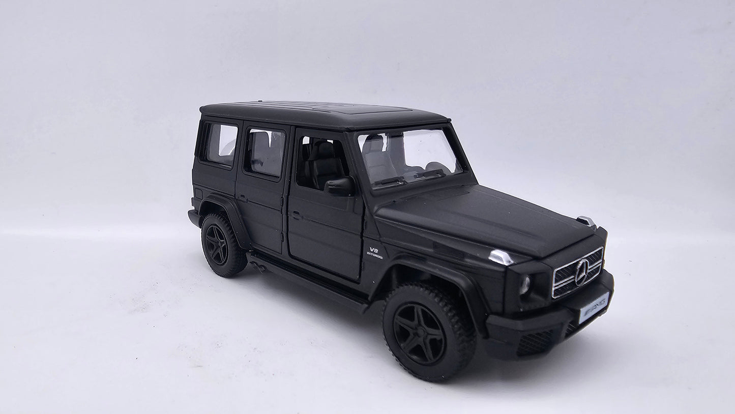 Mercedes Benz G63 AMG - Escala 1/36 - RMZ