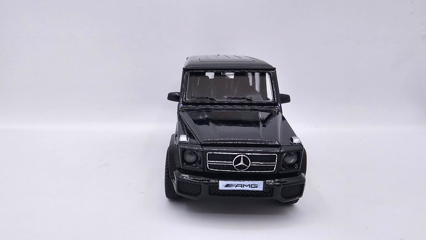 Mercedes Benz G63 AMG - Escala 1/36 - RMZ