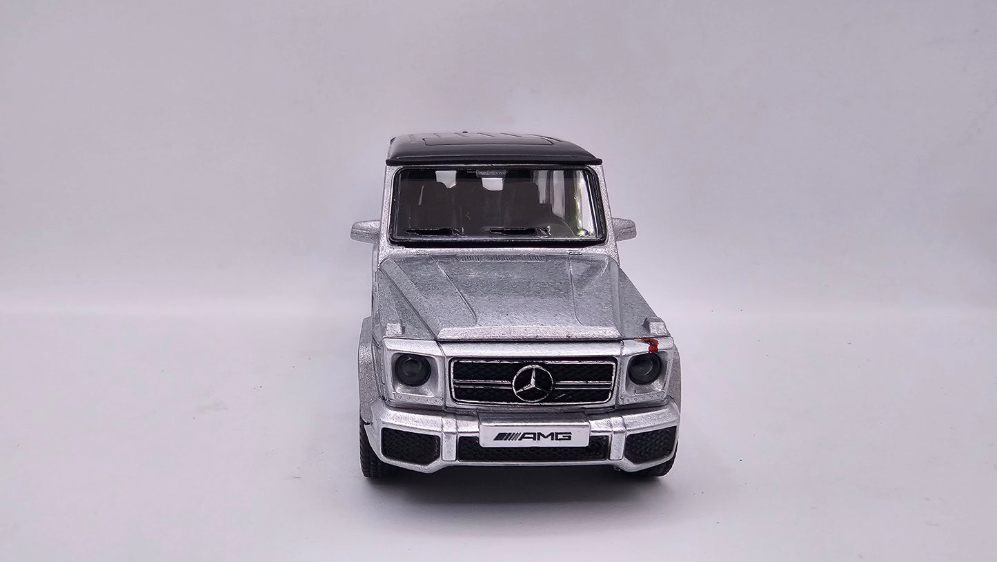 Mercedes Benz G63 AMG - Escala 1/36 - RMZ