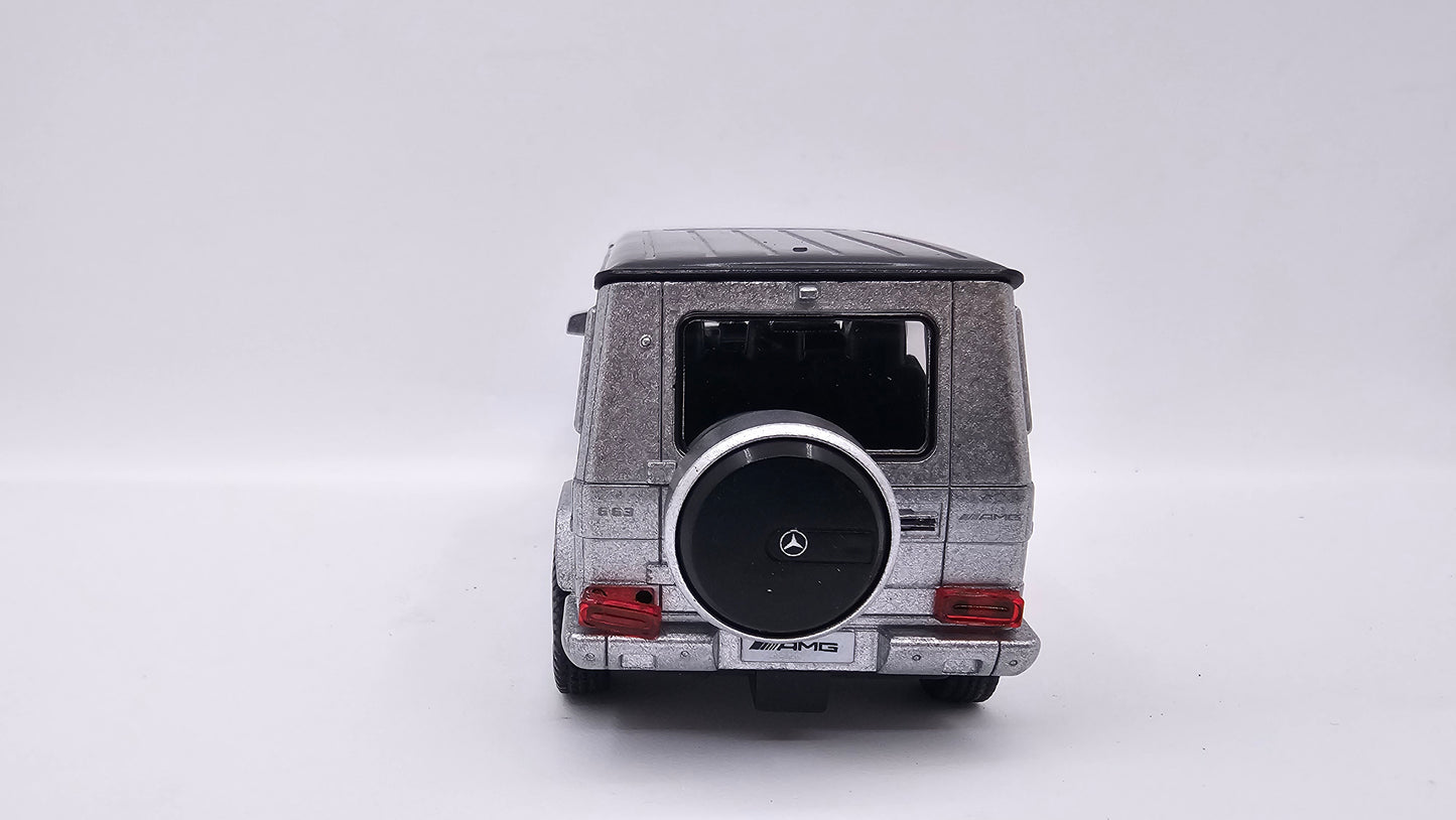 Mercedes Benz G63 AMG - Escala 1/36 - RMZ