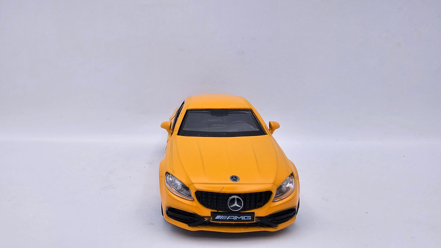 Mercedes Benz C 63 S AMG - Escala 1/36 - RMZ
