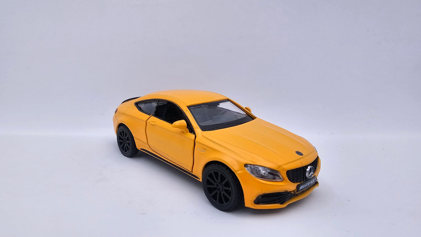 Mercedes Benz C 63 S AMG - Escala 1/36 - RMZ