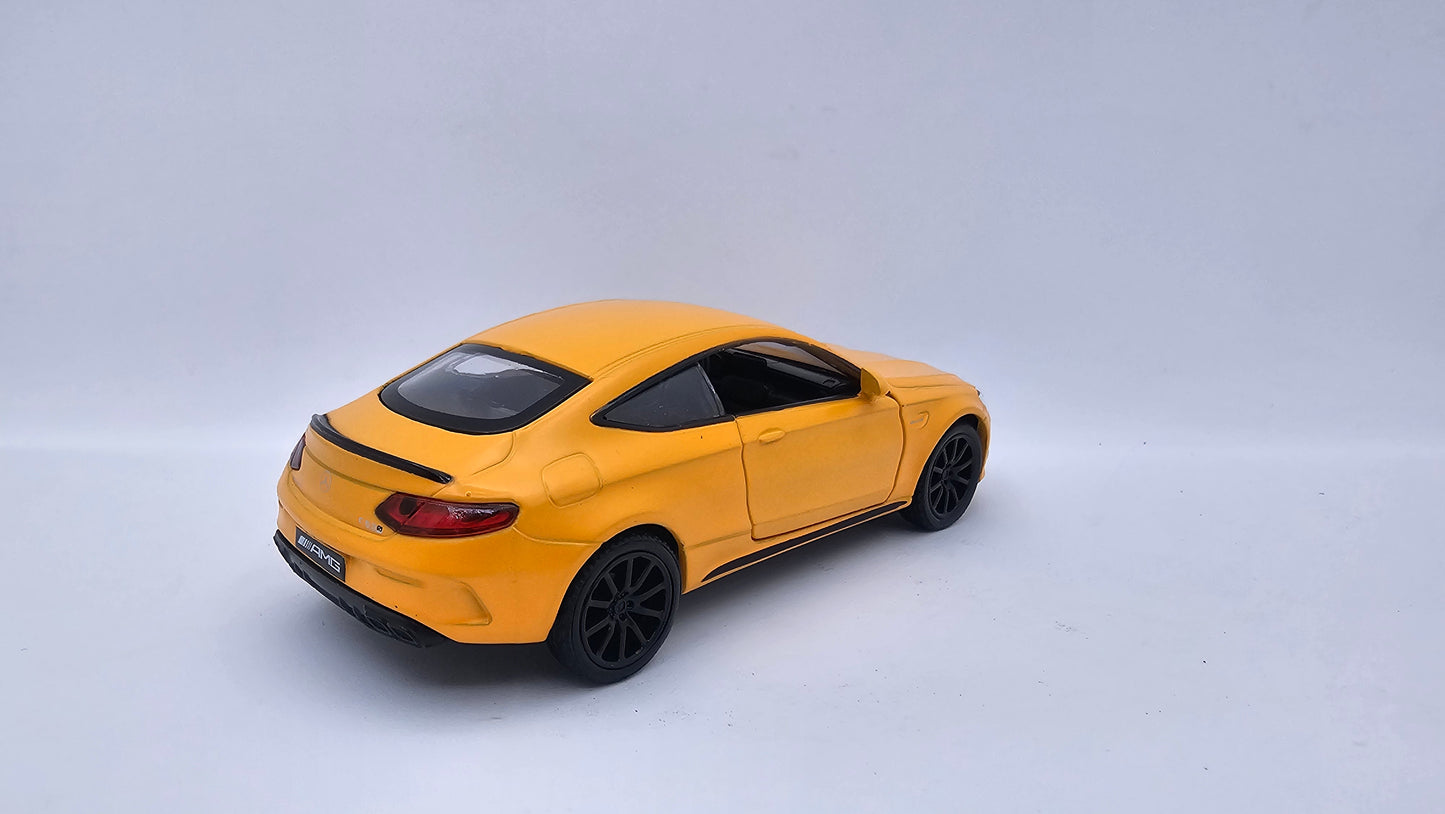 Mercedes Benz C 63 S AMG - Escala 1/36 - RMZ