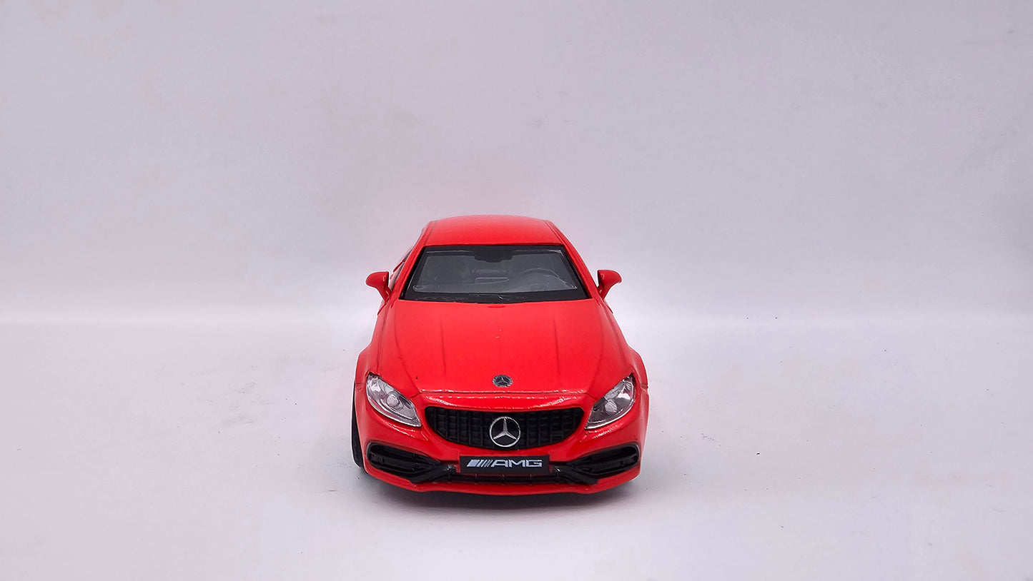 Mercedes Benz C 63 S AMG - Escala 1/36 - RMZ