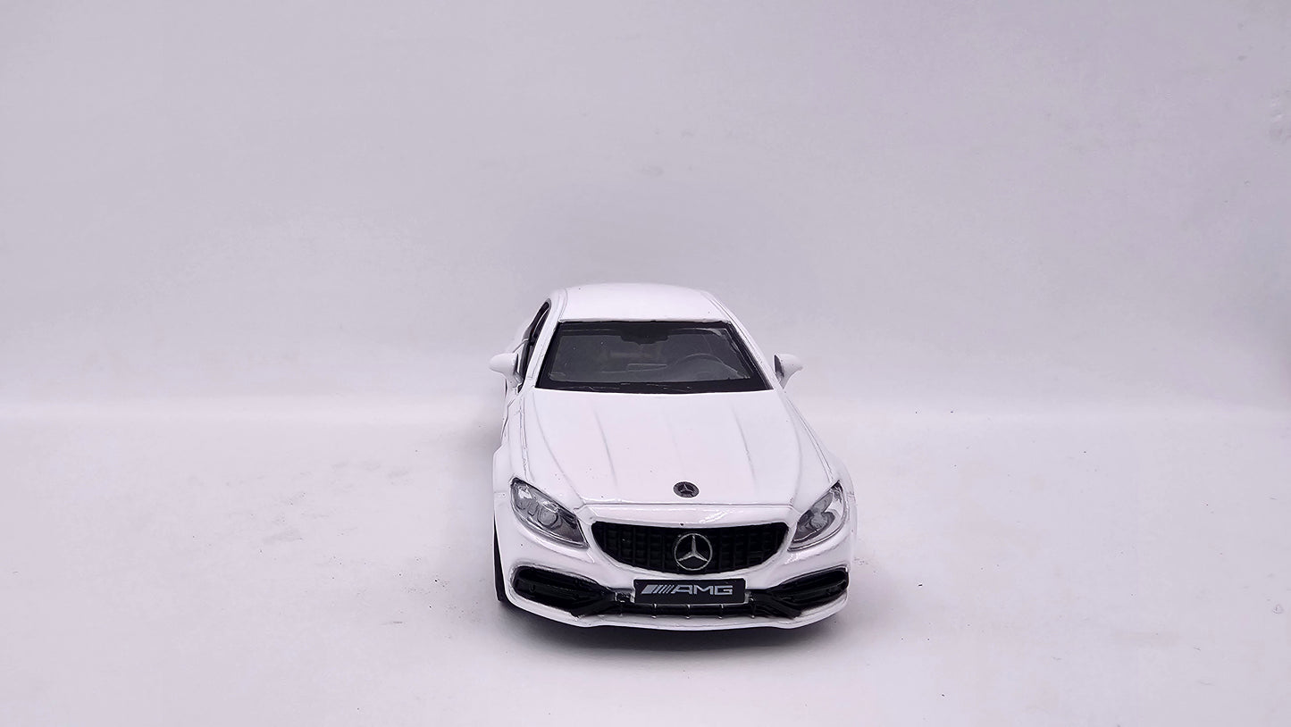 Mercedes Benz C 63 S AMG - Escala 1/36 - RMZ