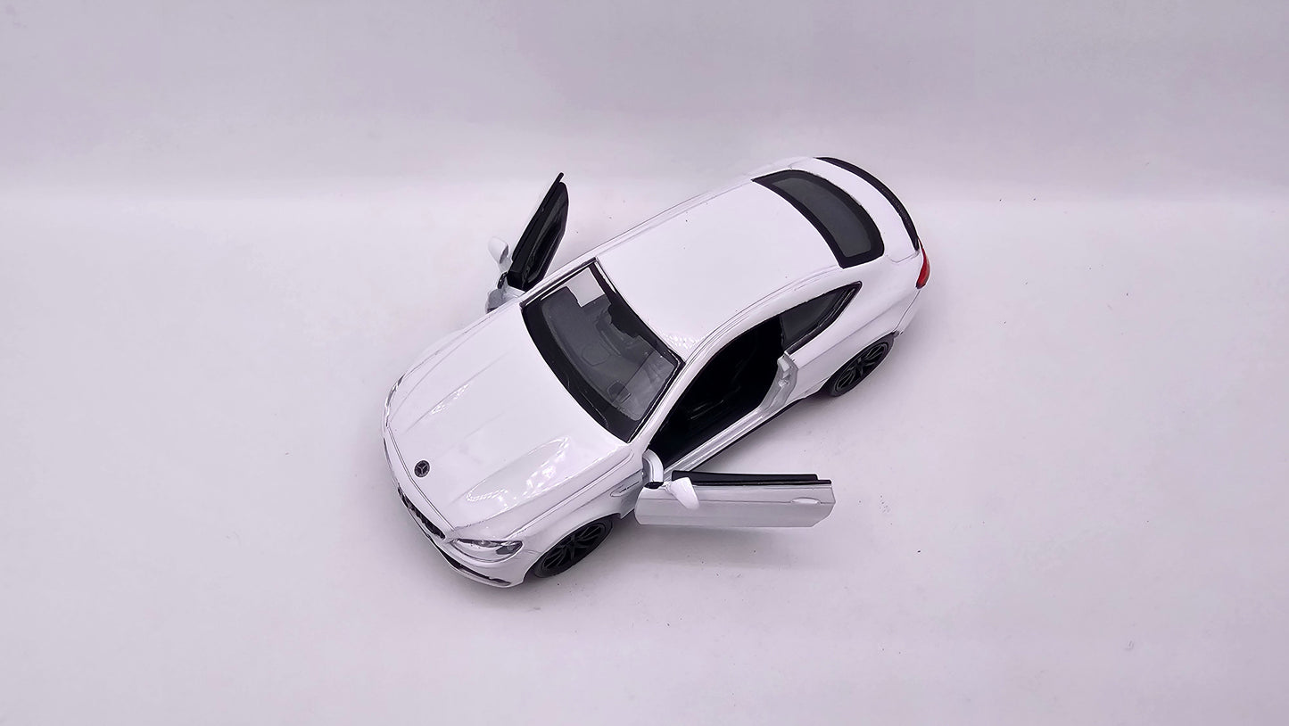 Mercedes Benz C 63 S AMG - Escala 1/36 - RMZ