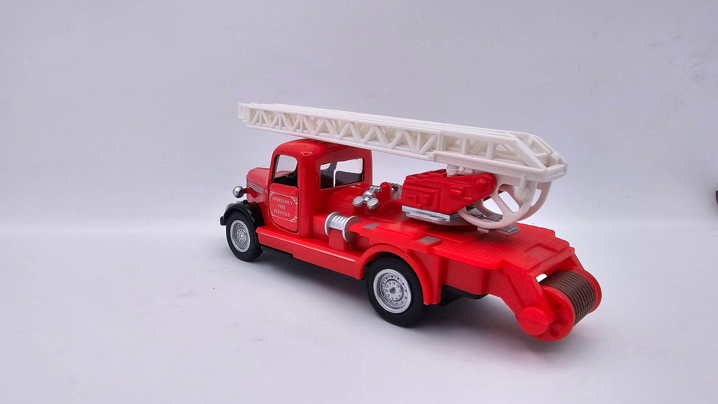Camion de Bomberos Clasico - Escala 1/38 - GOKI - (Sin Caja)