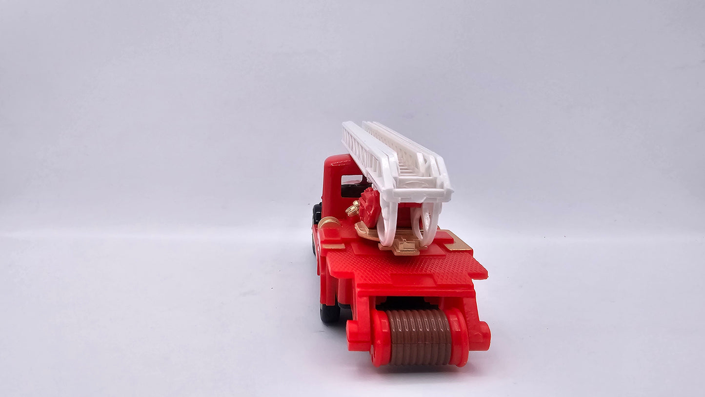 Camion de Bomberos Clasico - Escala 1/38 - GOKI - (Sin Caja)