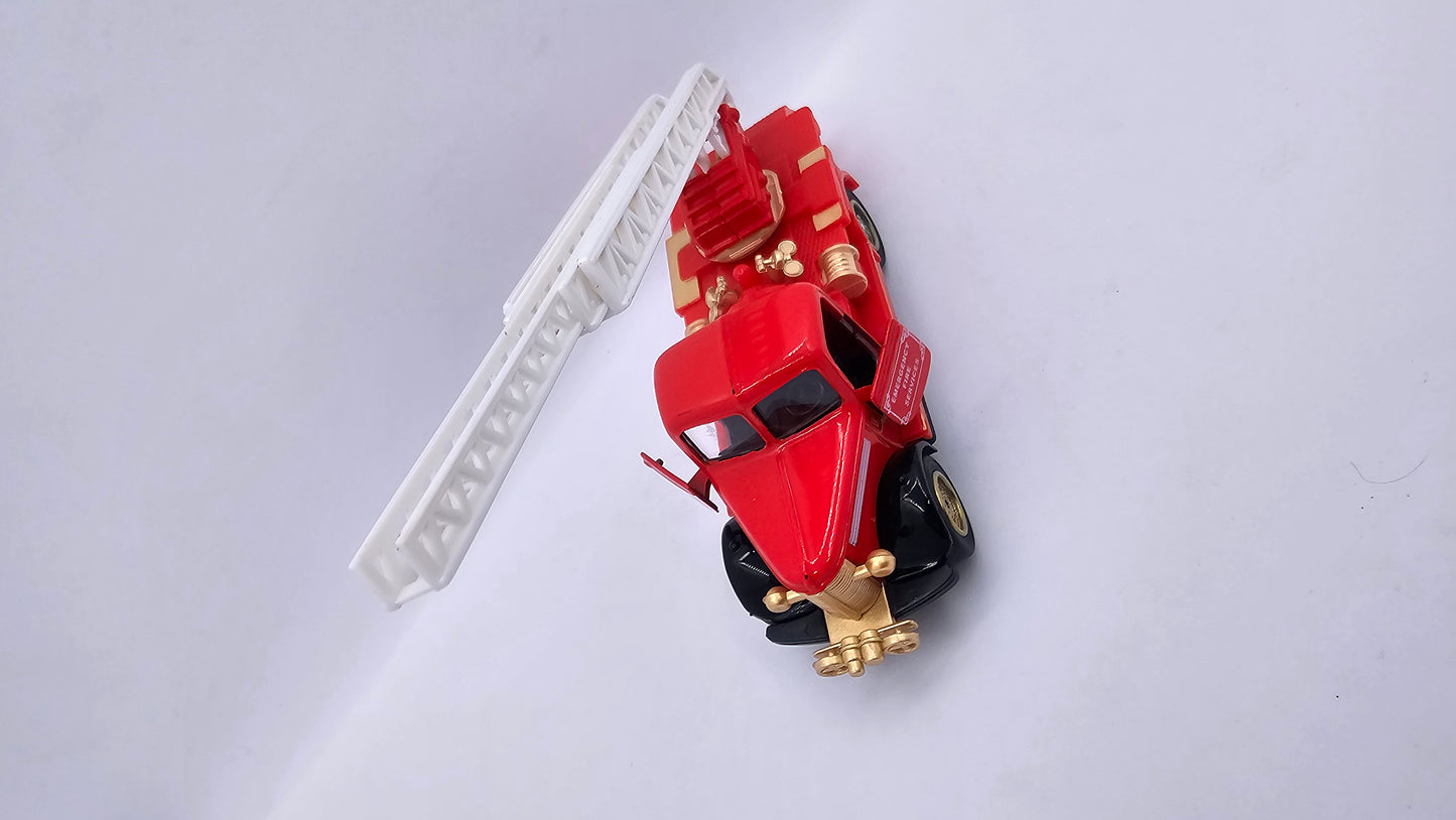 Camion de Bomberos Clasico - Escala 1/38 - GOKI - (Sin Caja)