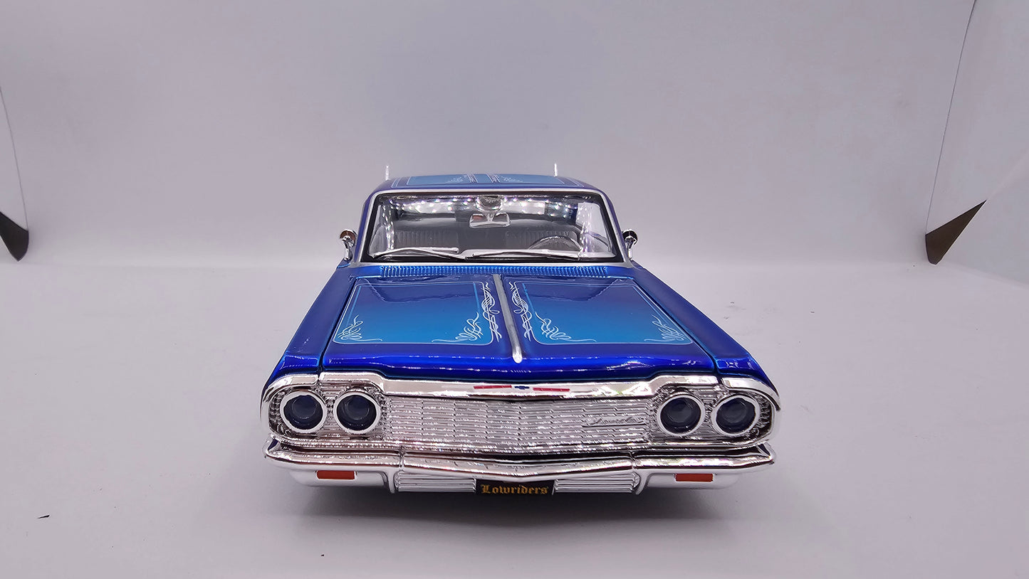 Chevrolet Impala SS 1964 Low Rider - Escala 1/24 - Maisto (sin caja)
