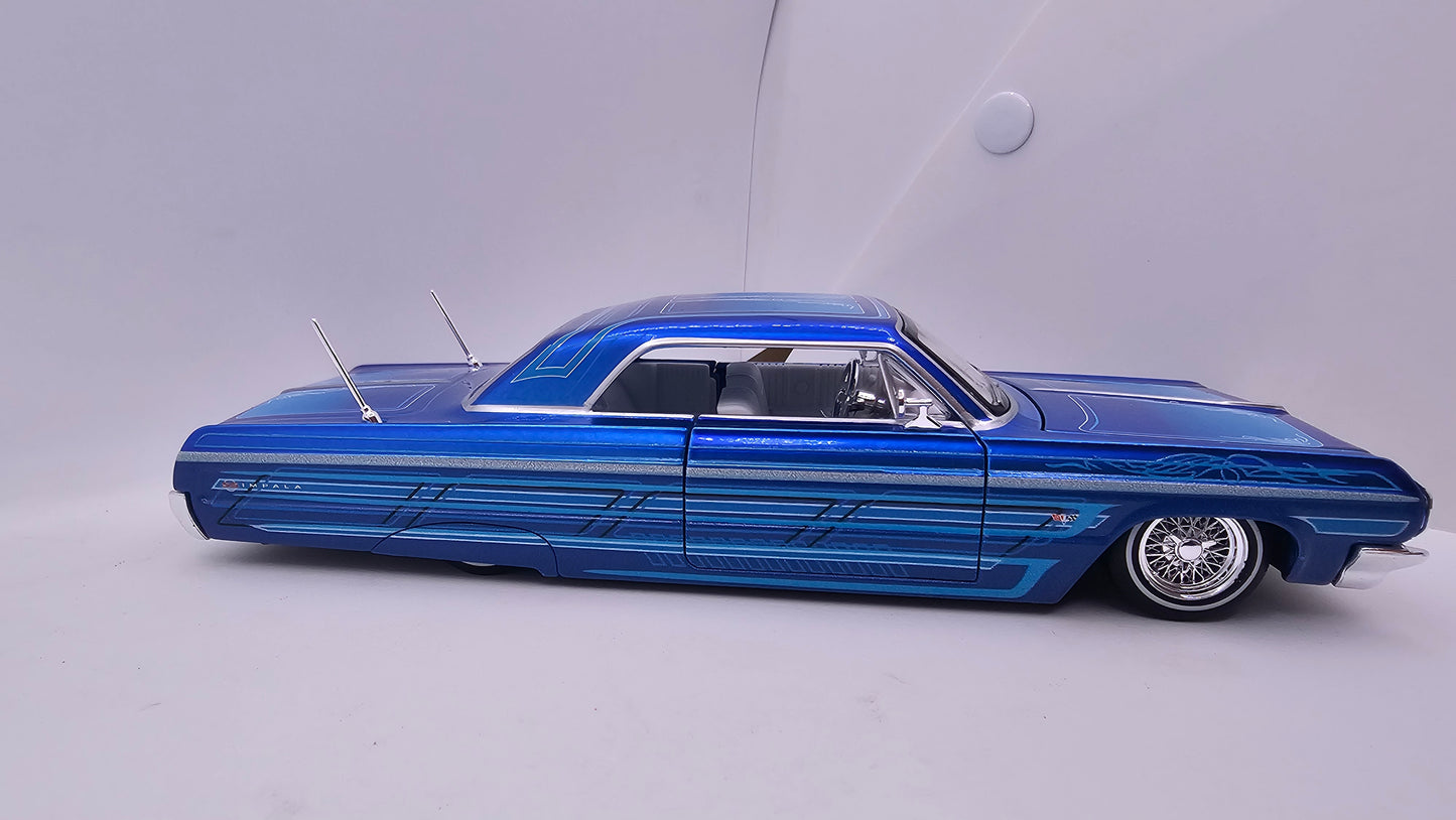 Chevrolet Impala SS 1964 Low Rider - Escala 1/24 - Maisto (sin caja)