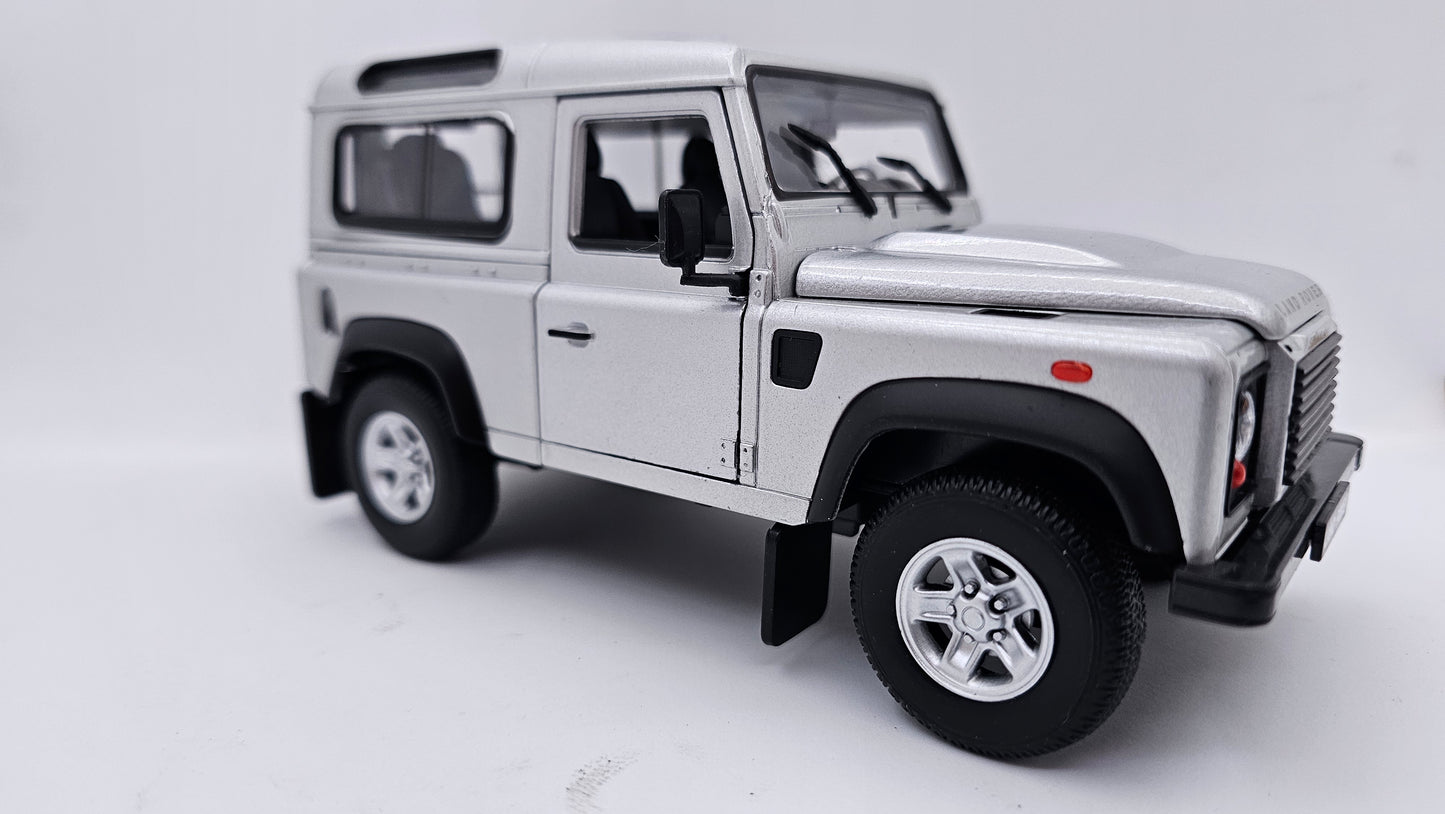 Land Rover Defender - Escala 1/24 - Welly (sin caja)