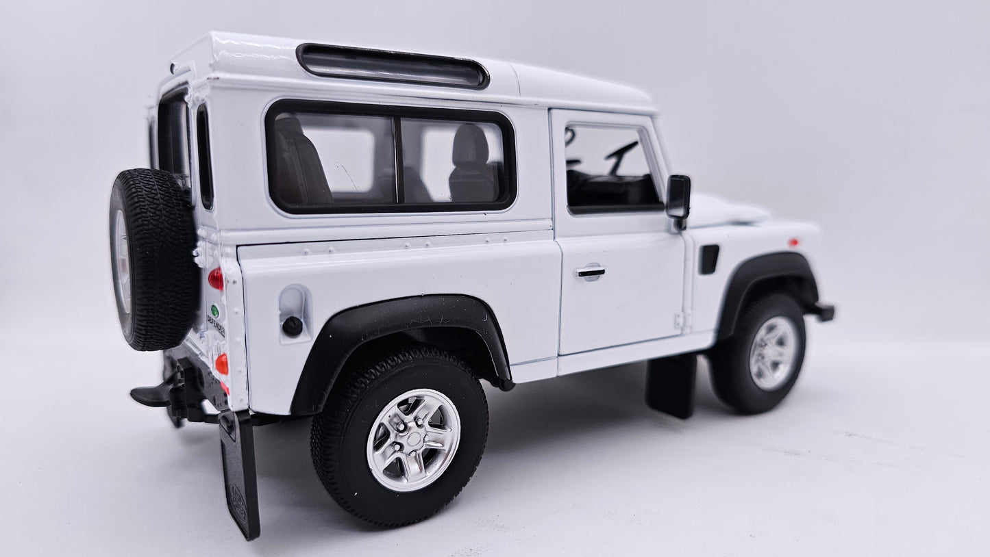 Land Rover Defender - Escala 1/24 - Welly (sin caja)